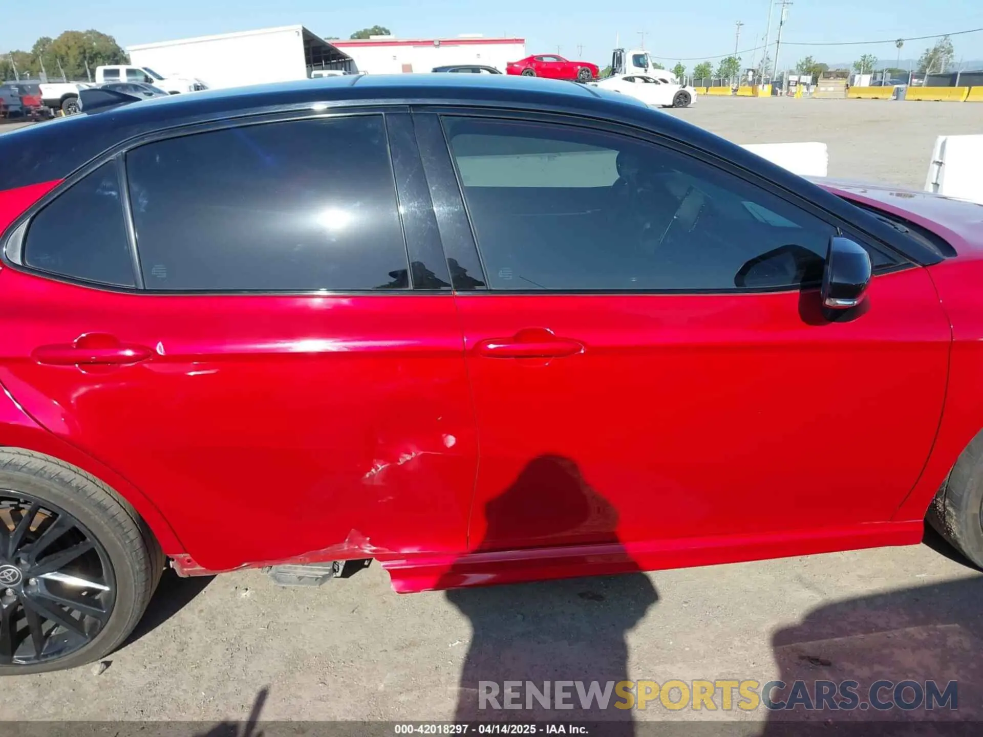 14 Photograph of a damaged car 4T1K61AK8PU106692 TOYOTA CAMRY 2023