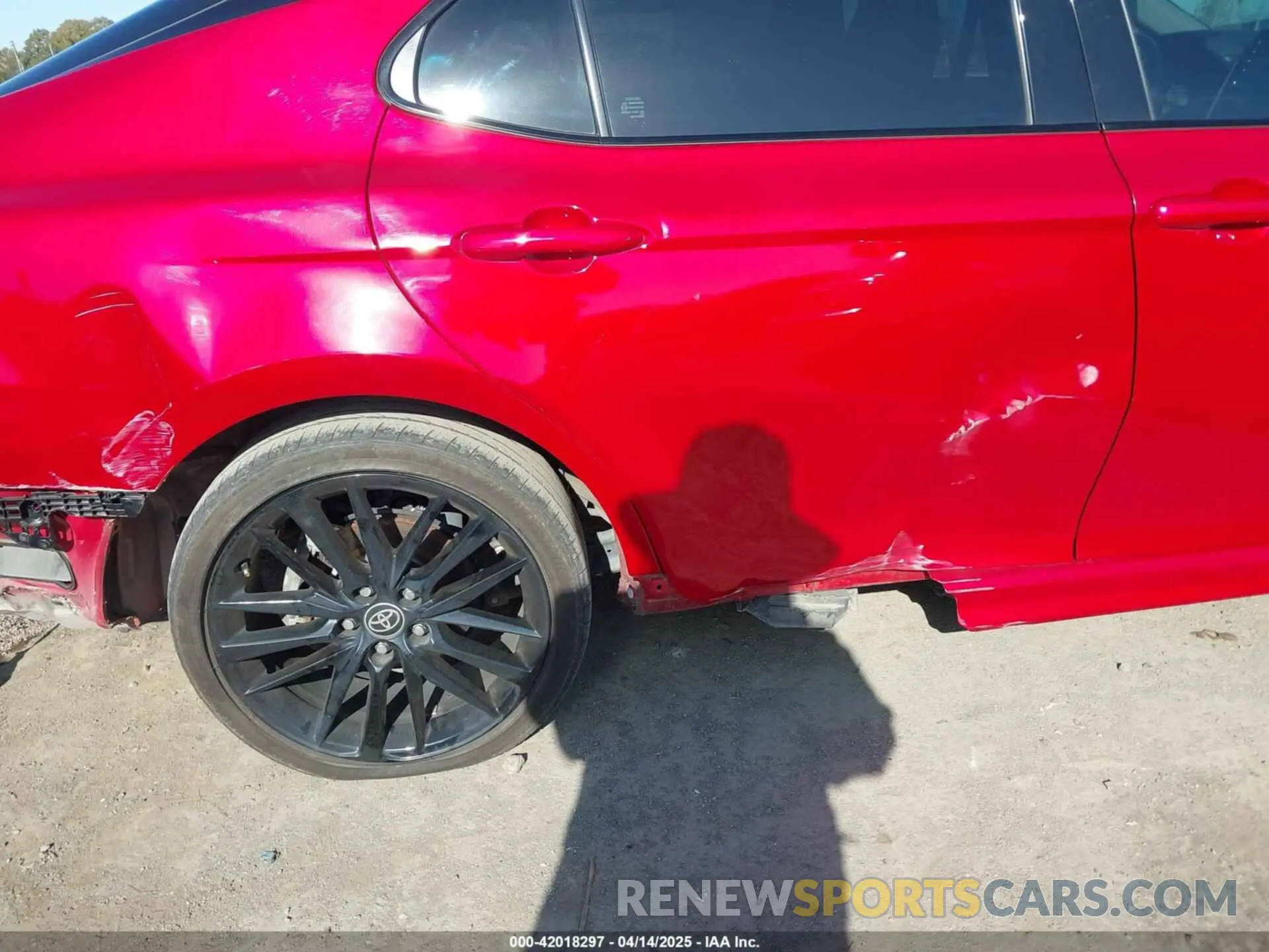 20 Photograph of a damaged car 4T1K61AK8PU106692 TOYOTA CAMRY 2023