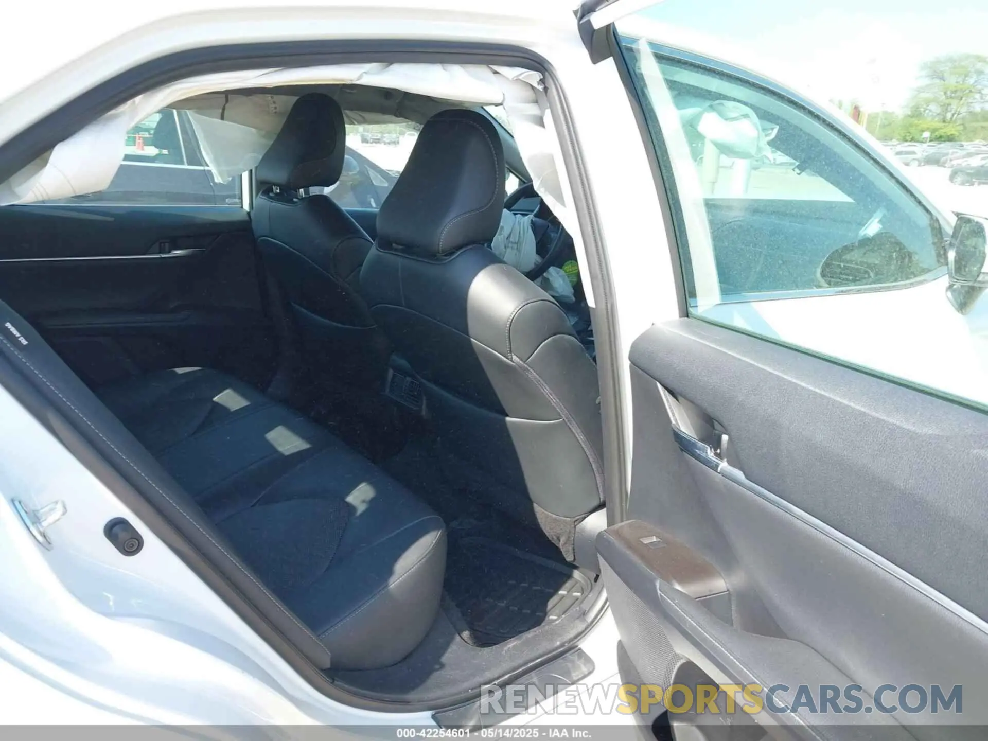 8 Photograph of a damaged car 4T1K61AK8PU790224 TOYOTA CAMRY 2023