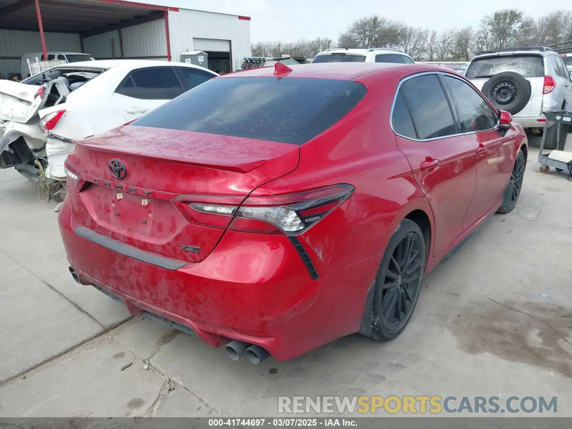 4 Photograph of a damaged car 4T1K61AK9PU083956 TOYOTA CAMRY 2023
