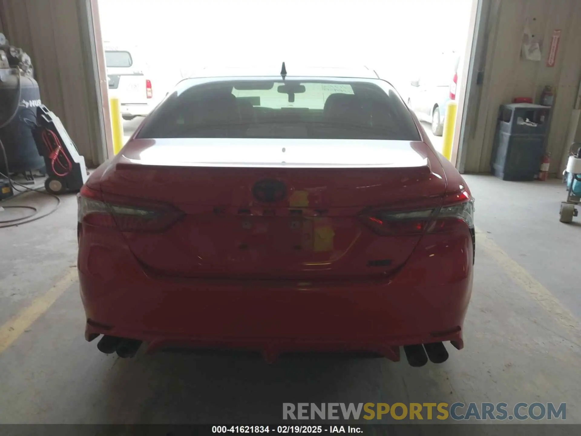 15 Photograph of a damaged car 4T1K61AK9PU122612 TOYOTA CAMRY 2023