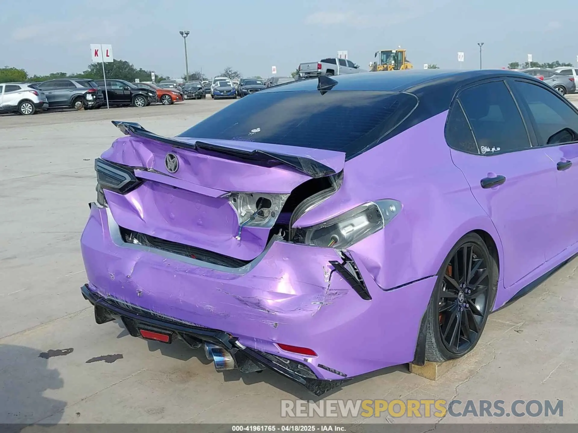 18 Photograph of a damaged car 4T1K61AK9PU779720 TOYOTA CAMRY 2023