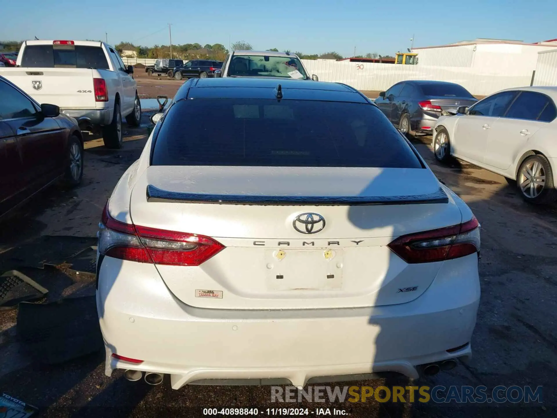 16 Photograph of a damaged car 4T1K61AKXPU148510 TOYOTA CAMRY 2023