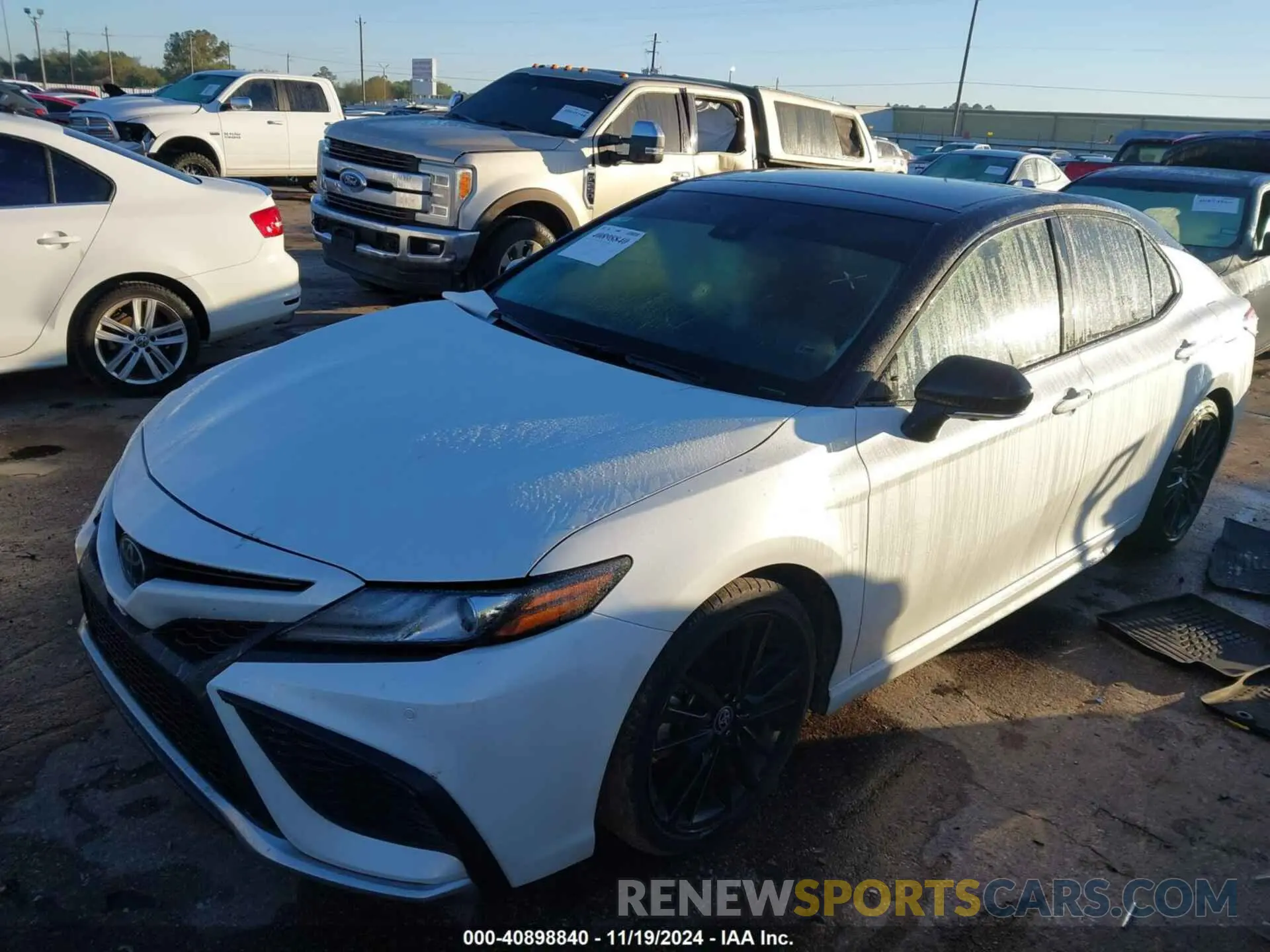 2 Photograph of a damaged car 4T1K61AKXPU148510 TOYOTA CAMRY 2023