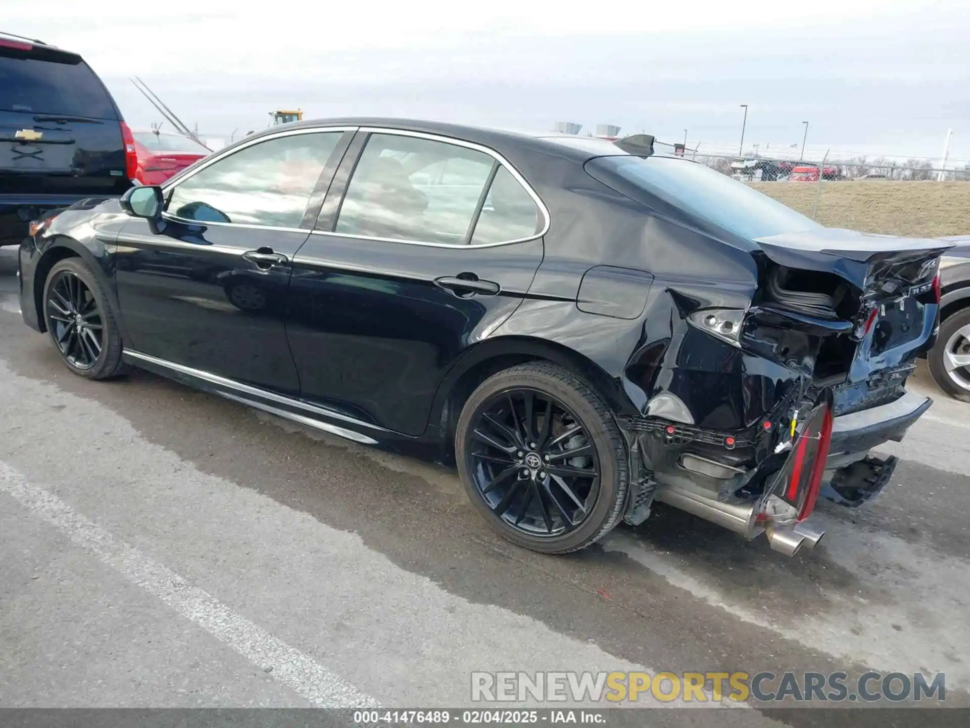 3 Photograph of a damaged car 4T1K61AKXPU156624 TOYOTA CAMRY 2023