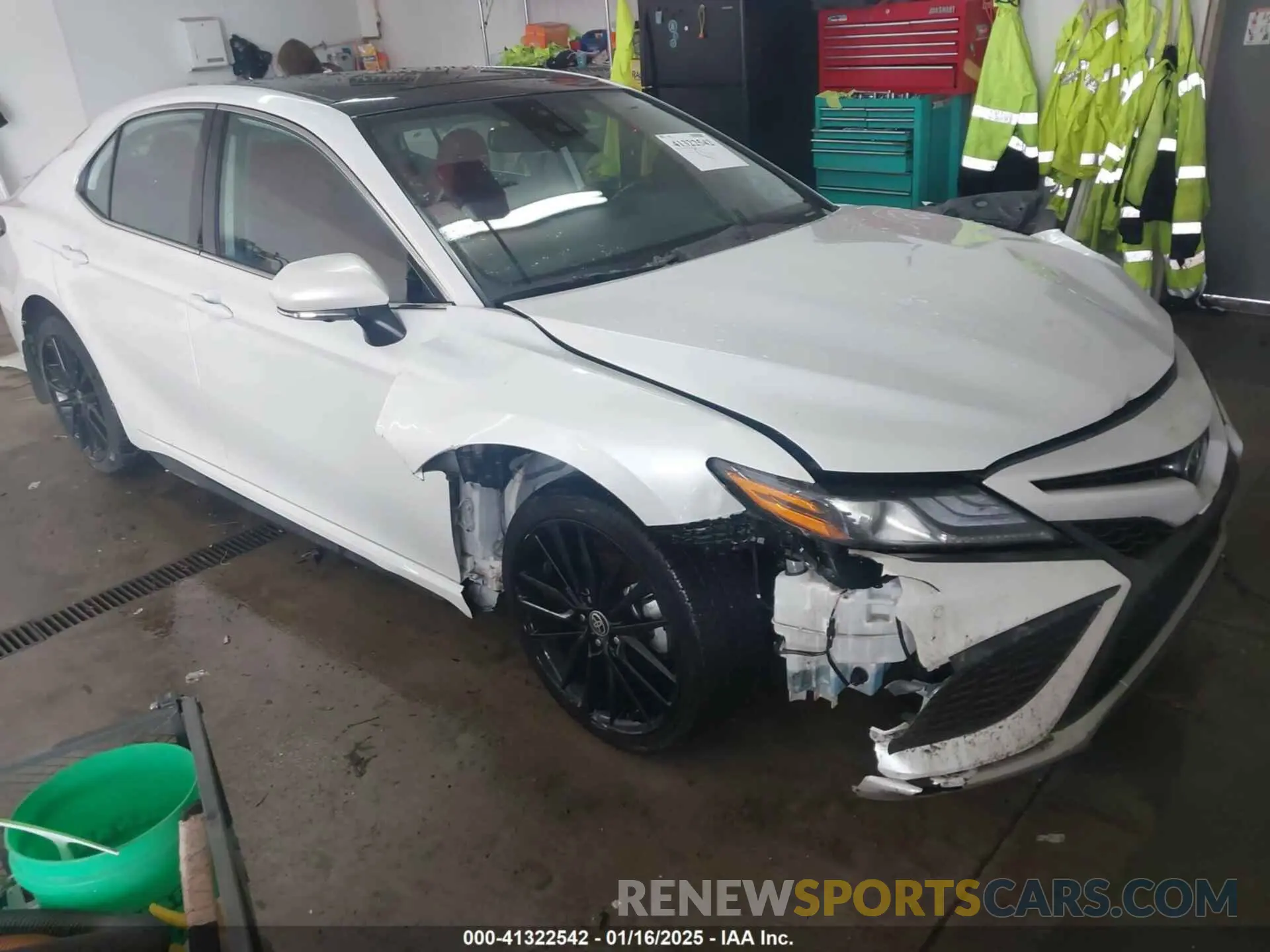 1 Photograph of a damaged car 4T1K61AKXPU793593 TOYOTA CAMRY 2023