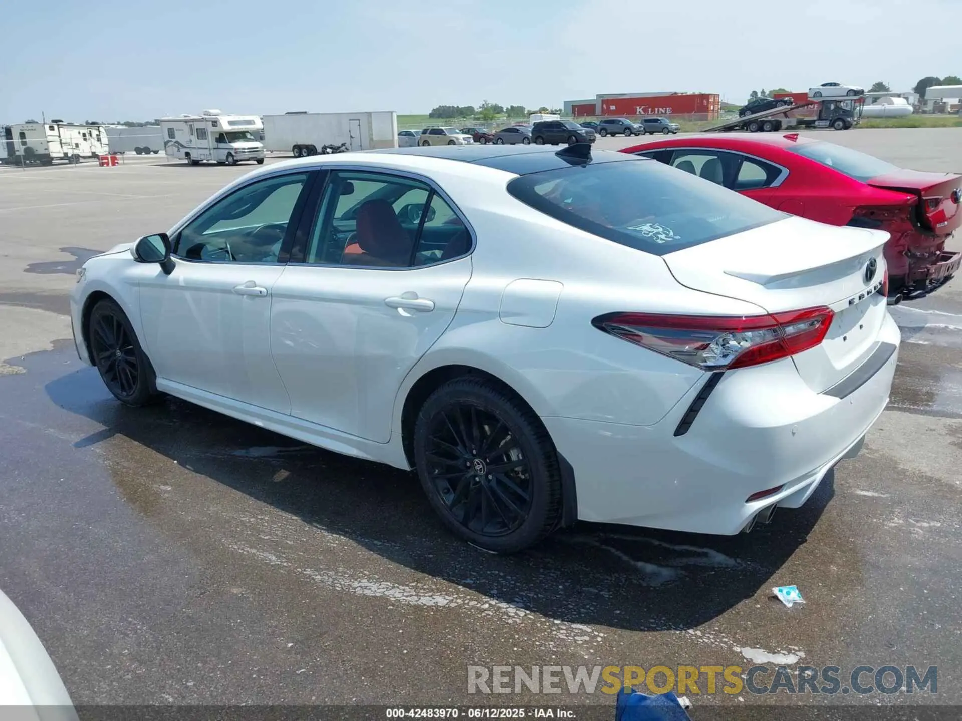 3 Photograph of a damaged car 4T1K61BK0PU087313 TOYOTA CAMRY 2023
