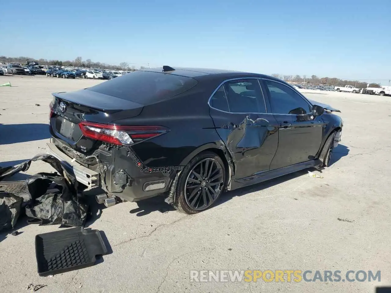 3 Photograph of a damaged car 4T1K61BK1PU085179 TOYOTA CAMRY 2023