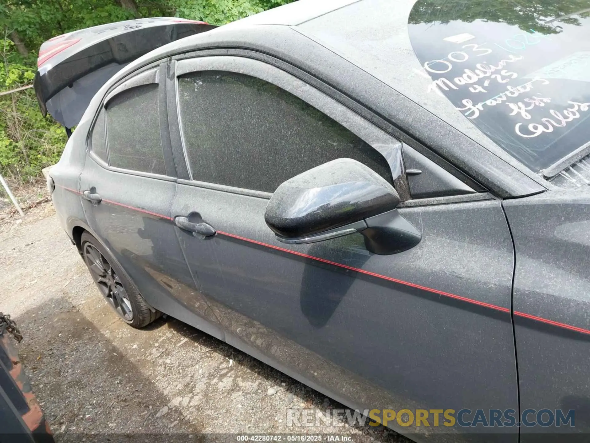 13 Photograph of a damaged car 4T1KZ1AK0PU085456 TOYOTA CAMRY 2023