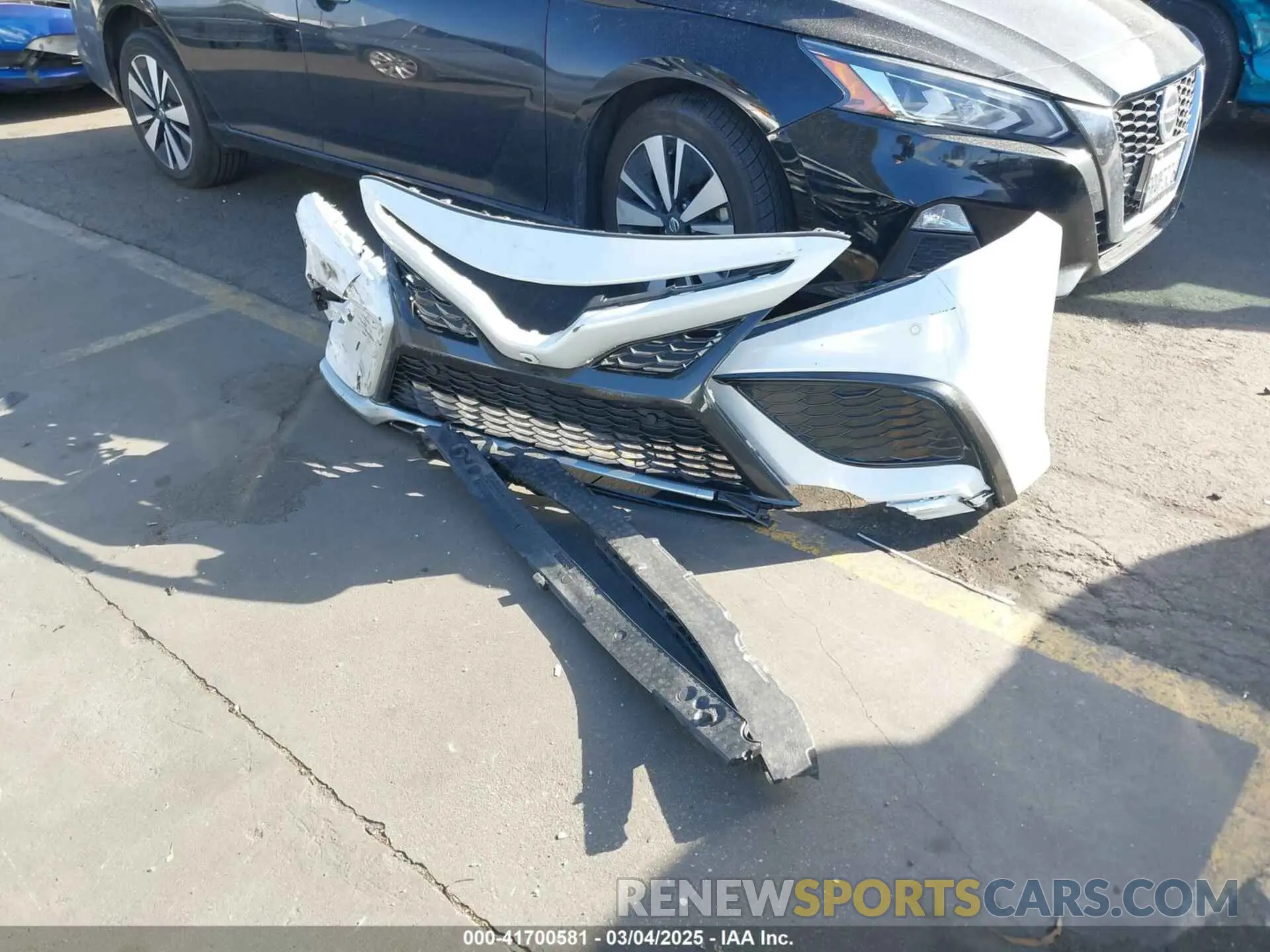 17 Photograph of a damaged car 4T1KZ1AK1PU080119 TOYOTA CAMRY 2023