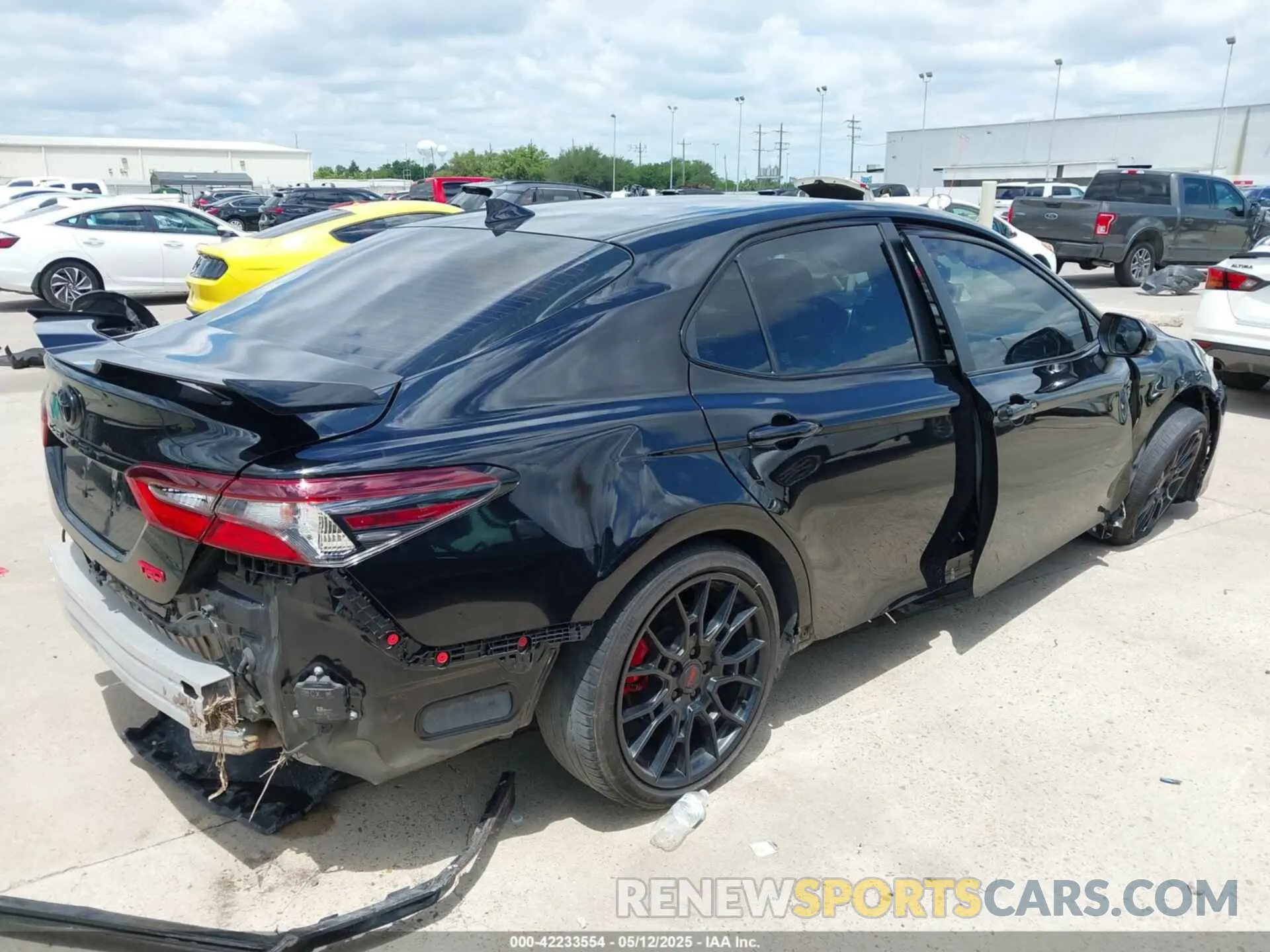 6 Photograph of a damaged car 4T1KZ1AK4PU079594 TOYOTA CAMRY 2023