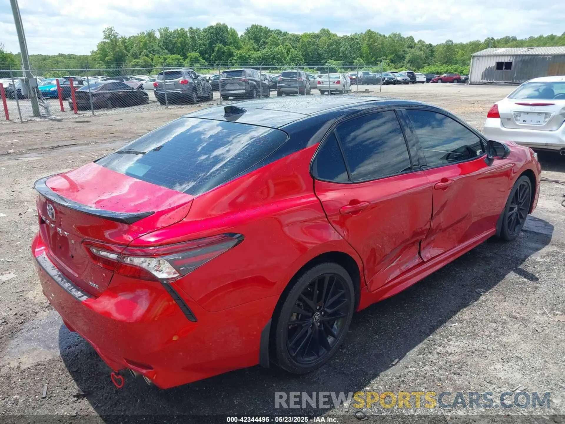 4 Photograph of a damaged car 4T1KZ1AK8PU083373 TOYOTA CAMRY 2023