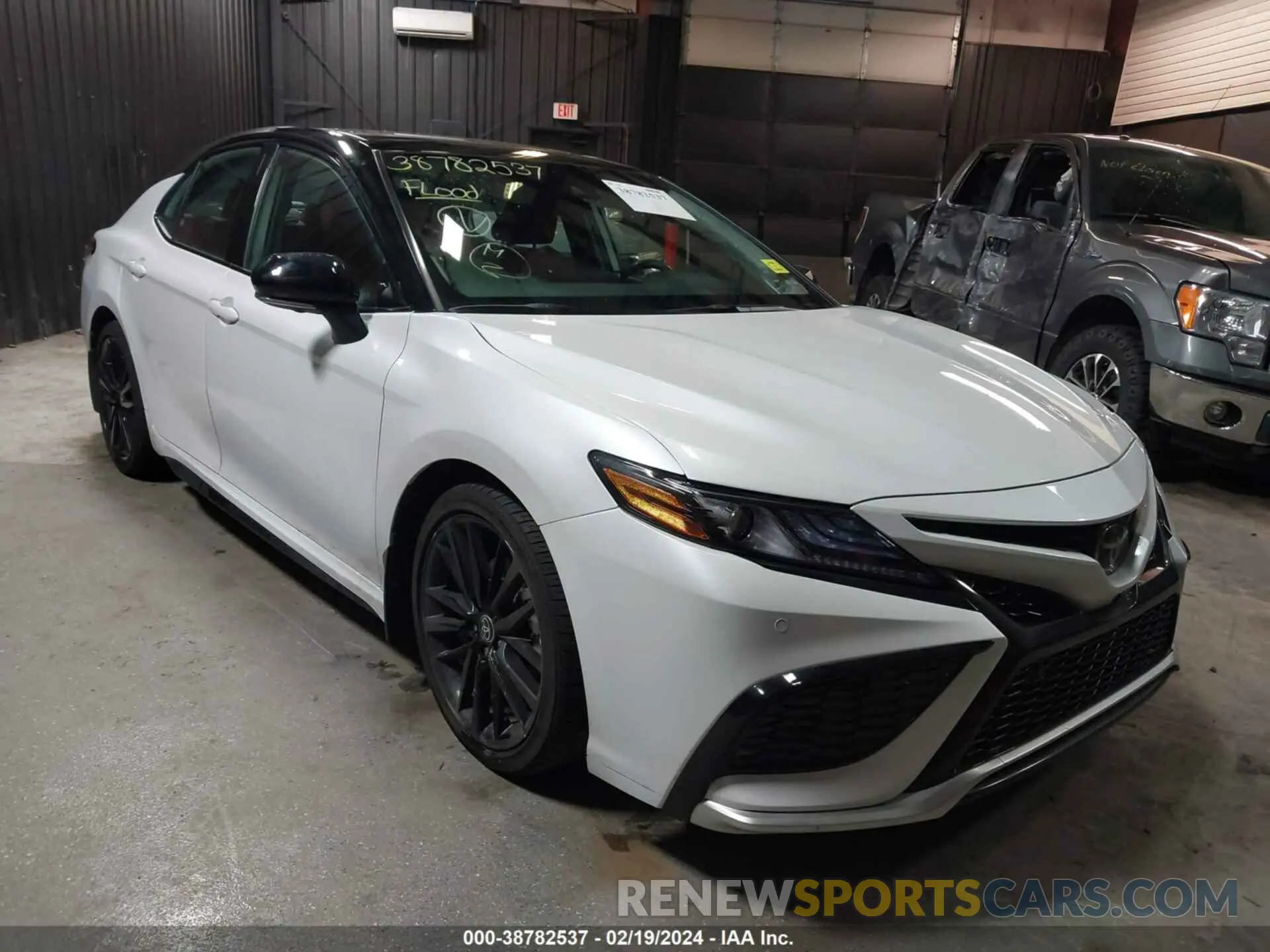 1 Photograph of a damaged car 4T1KZ1AK9PU076755 TOYOTA CAMRY 2023