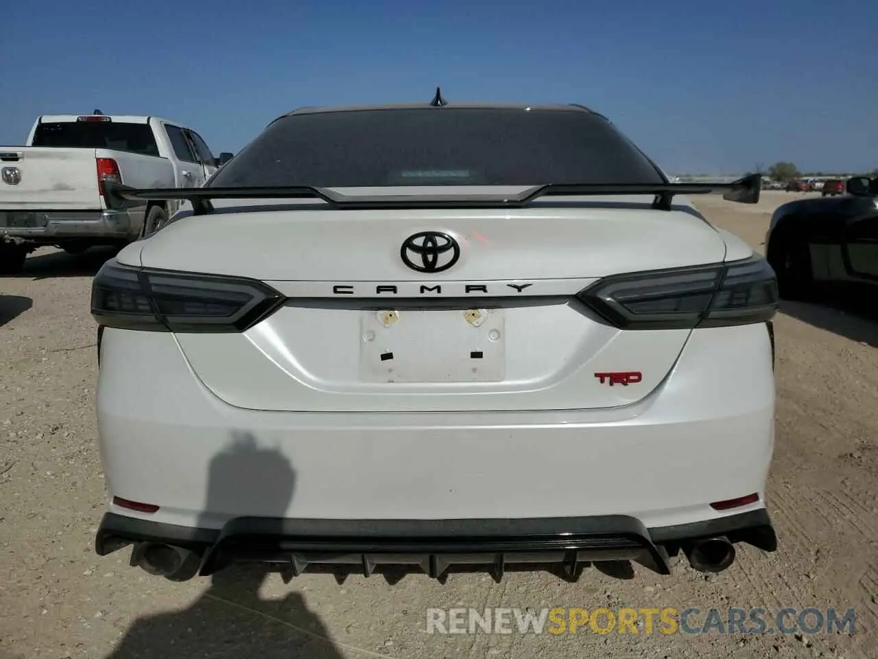 6 Photograph of a damaged car 4T1KZ1AKXPU084007 TOYOTA CAMRY 2023
