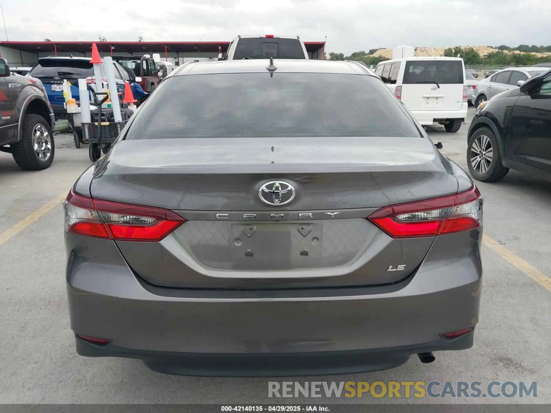 16 Photograph of a damaged car 4T1R11AK1PU169839 TOYOTA CAMRY 2023