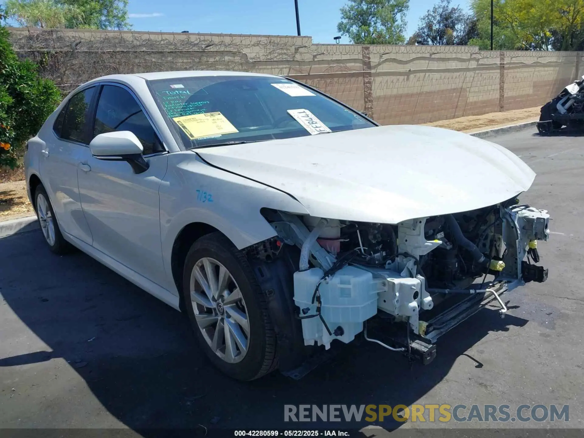 1 Photograph of a damaged car 4T1R11AK2PU137062 TOYOTA CAMRY 2023