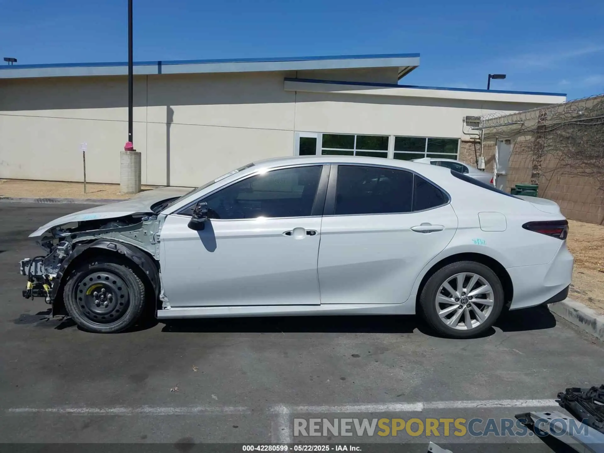 15 Photograph of a damaged car 4T1R11AK2PU137062 TOYOTA CAMRY 2023