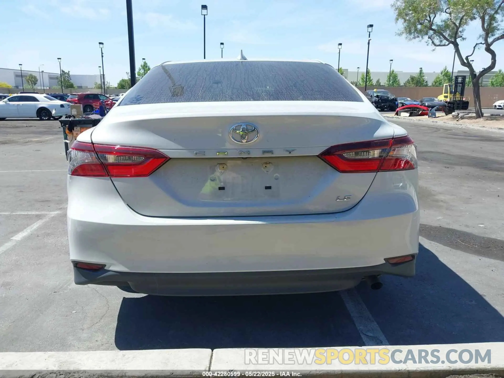 17 Photograph of a damaged car 4T1R11AK2PU137062 TOYOTA CAMRY 2023