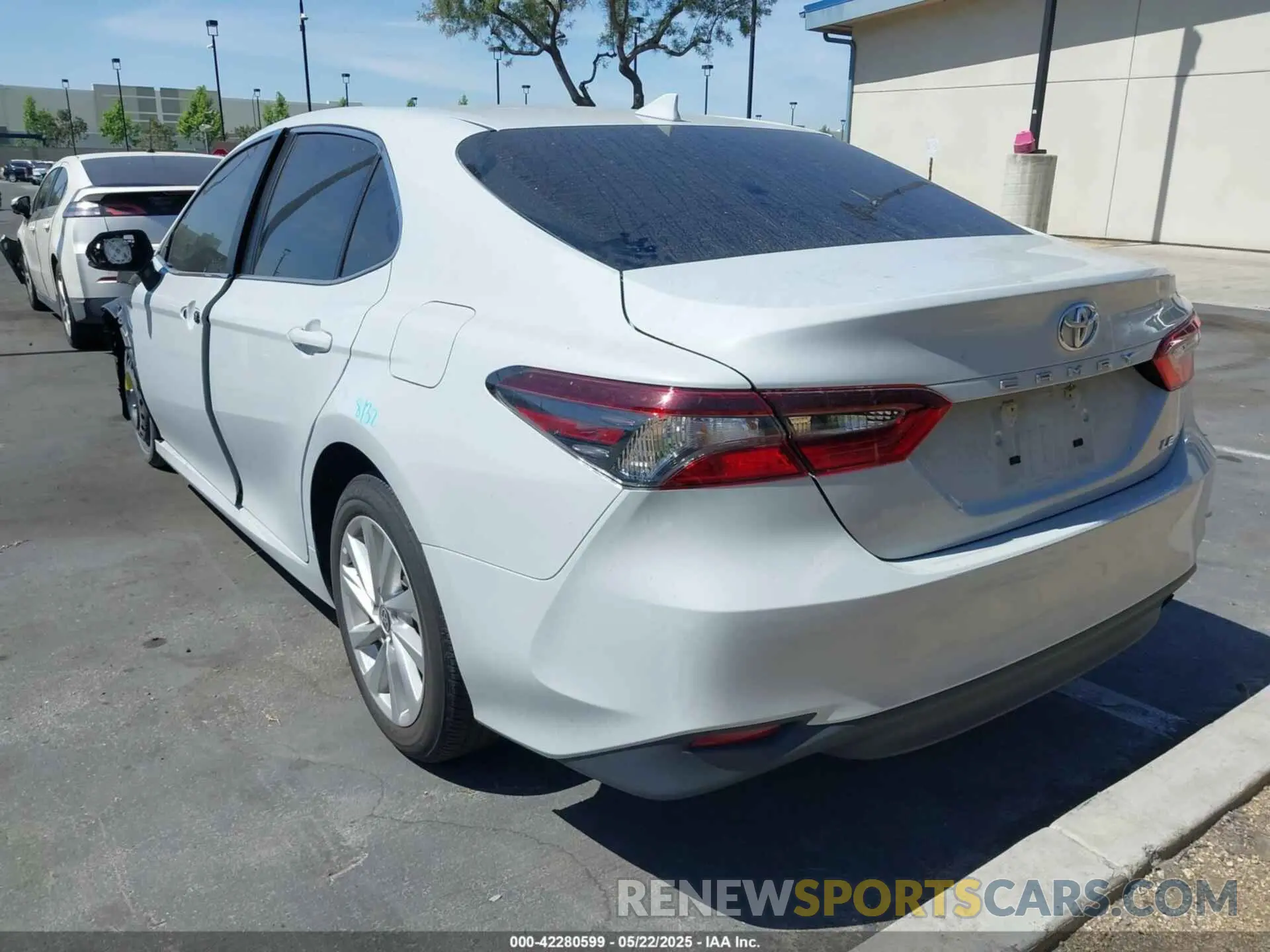 3 Photograph of a damaged car 4T1R11AK2PU137062 TOYOTA CAMRY 2023
