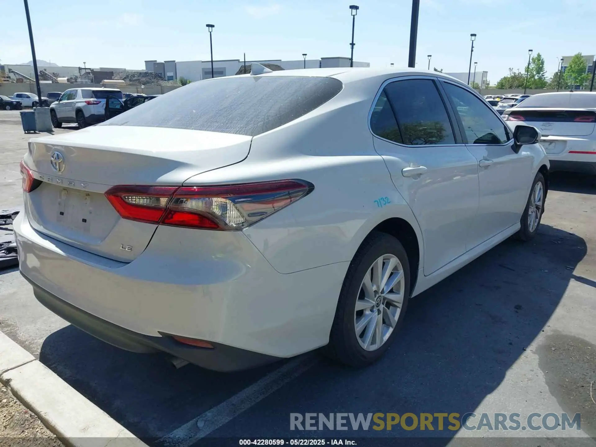 4 Photograph of a damaged car 4T1R11AK2PU137062 TOYOTA CAMRY 2023