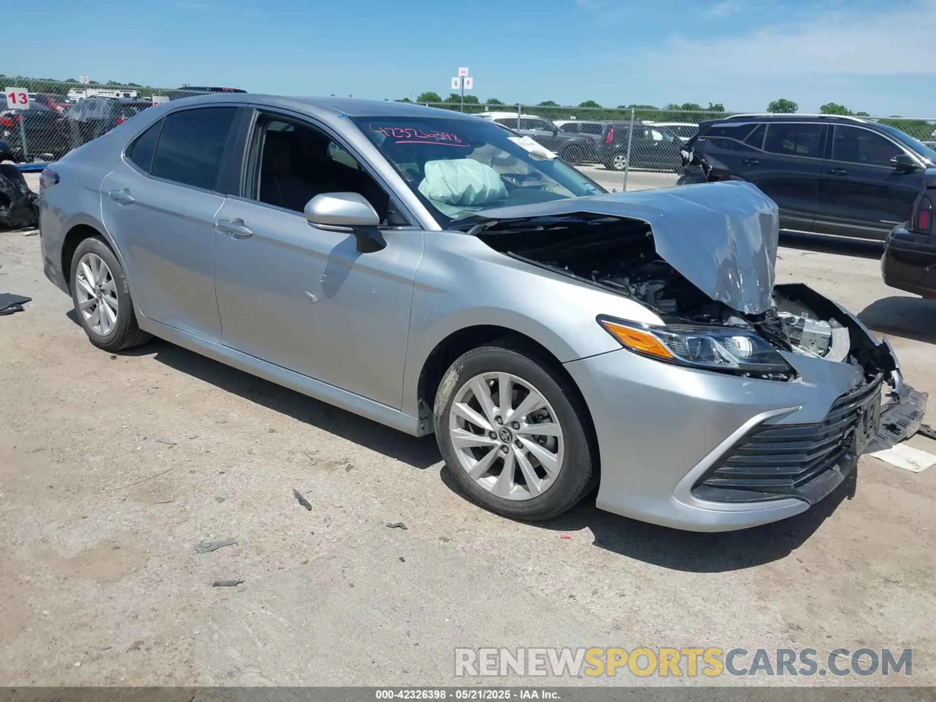 1 Photograph of a damaged car 4T1R11AK3PU800638 TOYOTA CAMRY 2023