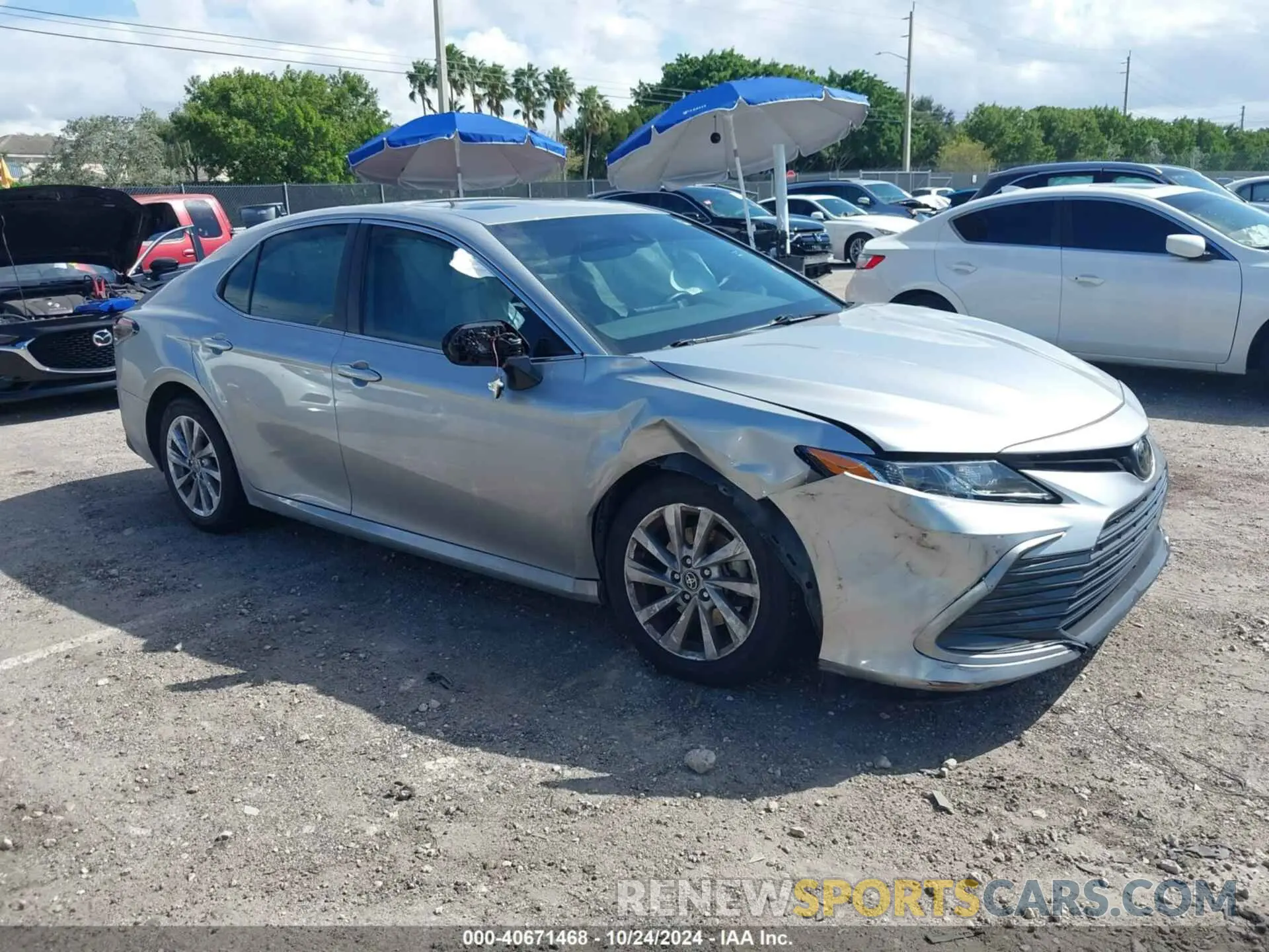 1 Photograph of a damaged car 4T1R11AK4PU102538 TOYOTA CAMRY 2023