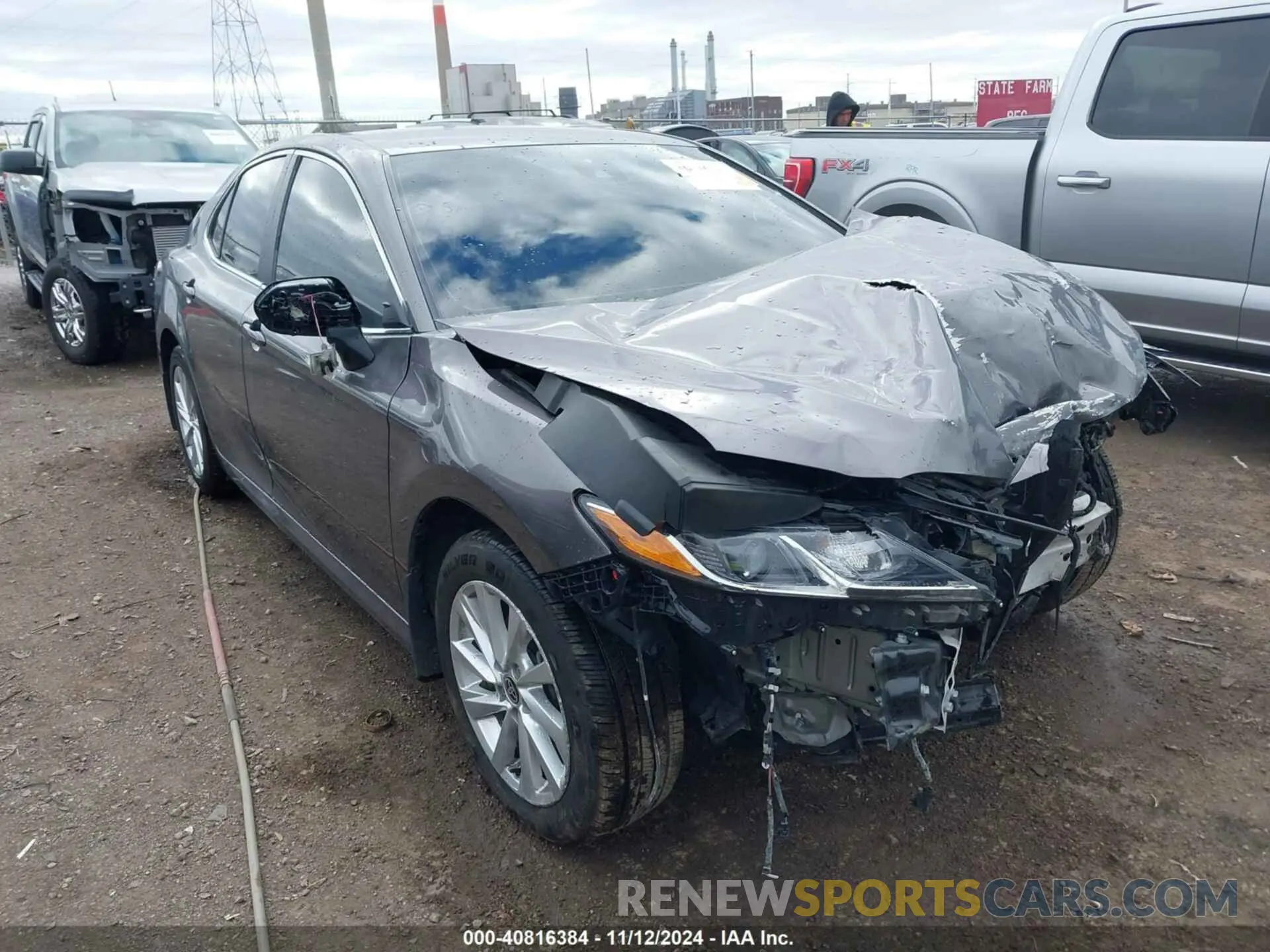 1 Photograph of a damaged car 4T1R11AK4PU132154 TOYOTA CAMRY 2023