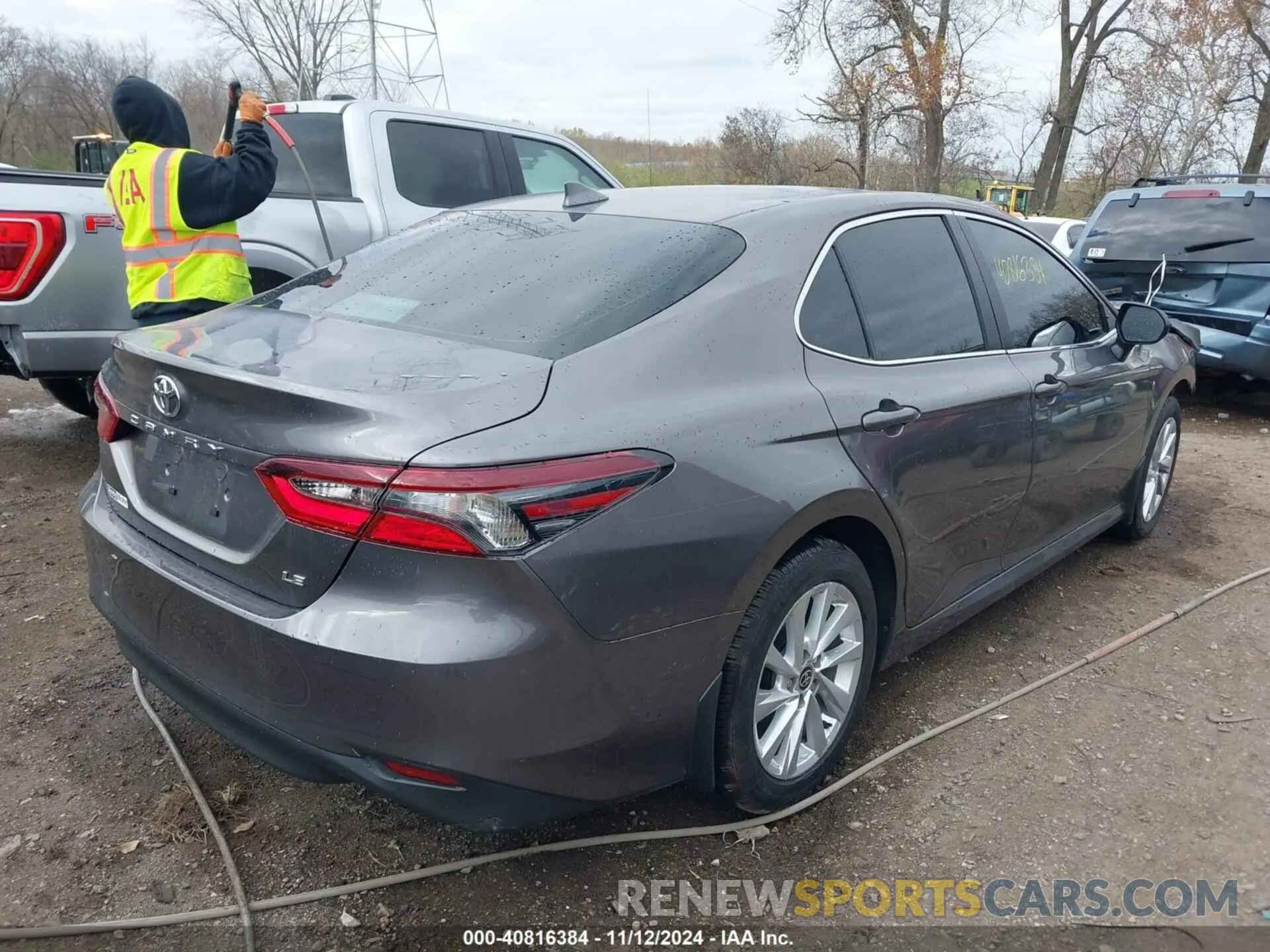 4 Photograph of a damaged car 4T1R11AK4PU132154 TOYOTA CAMRY 2023
