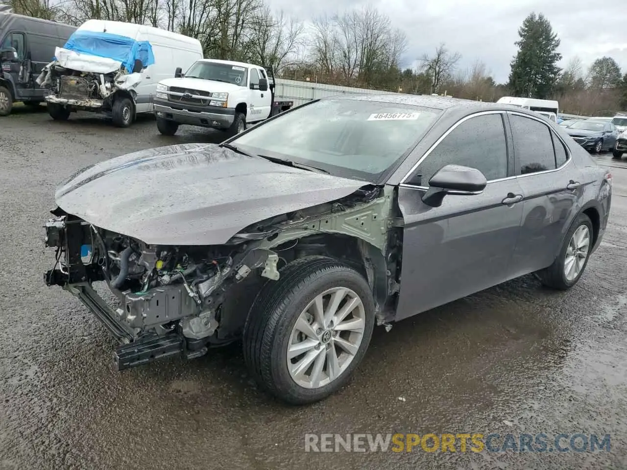1 Photograph of a damaged car 4T1R11AK6PU752522 TOYOTA CAMRY 2023