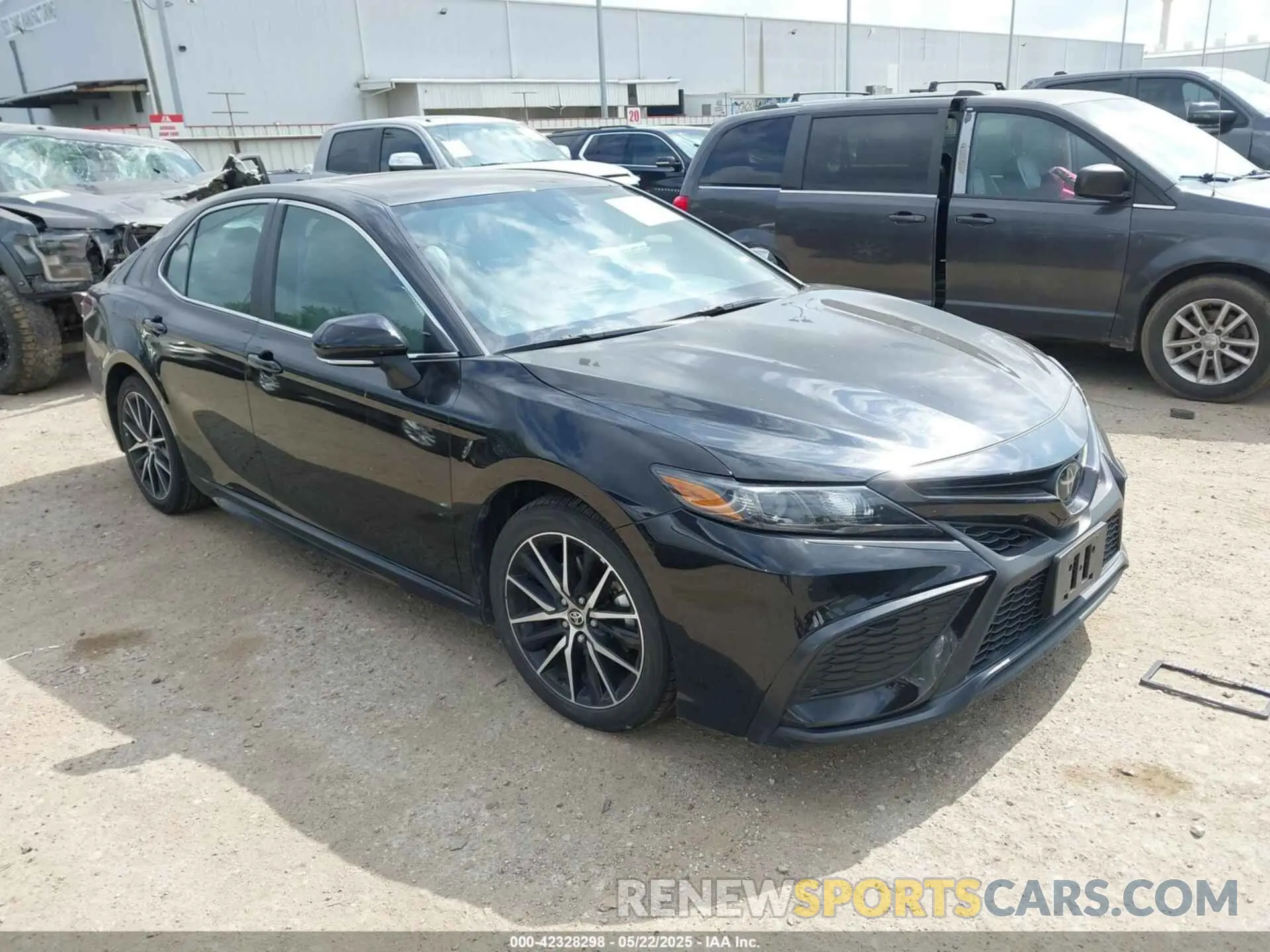 1 Photograph of a damaged car 4T1S11AK0PU155335 TOYOTA CAMRY 2023