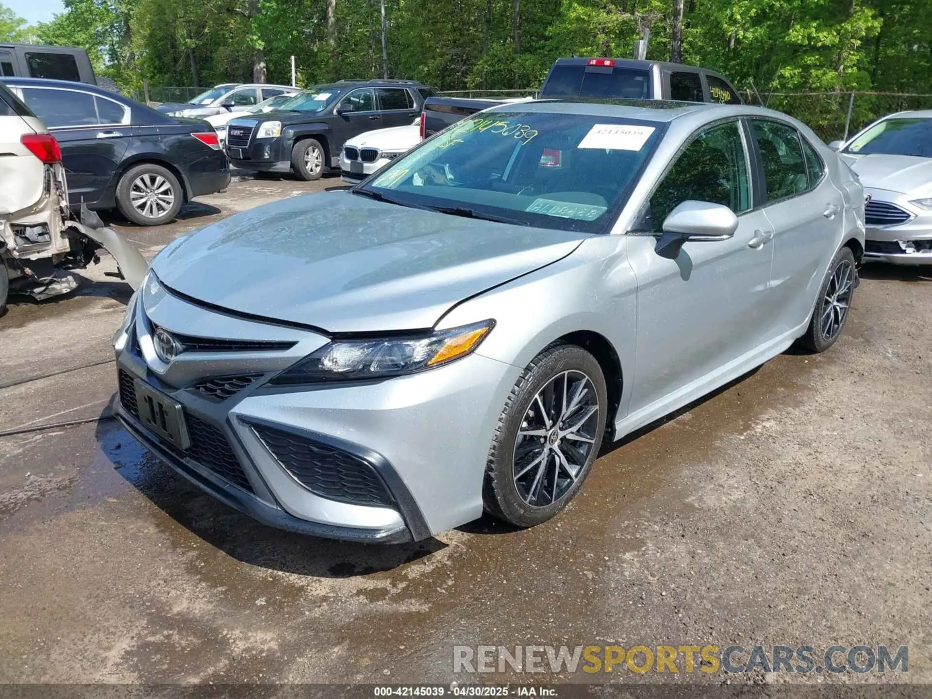 2 Photograph of a damaged car 4T1S11AKXPU737975 TOYOTA CAMRY 2023