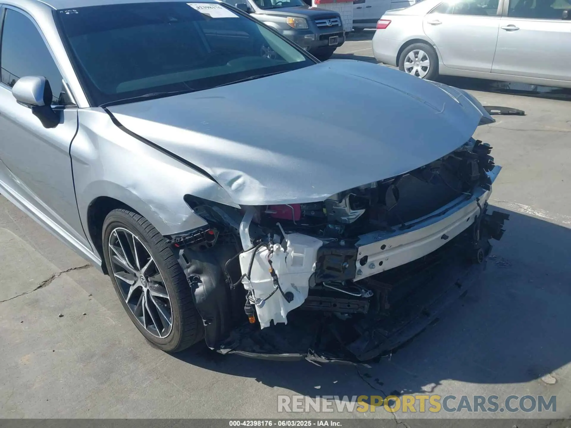 6 Photograph of a damaged car 4T1S31AK3PU059466 TOYOTA CAMRY 2023