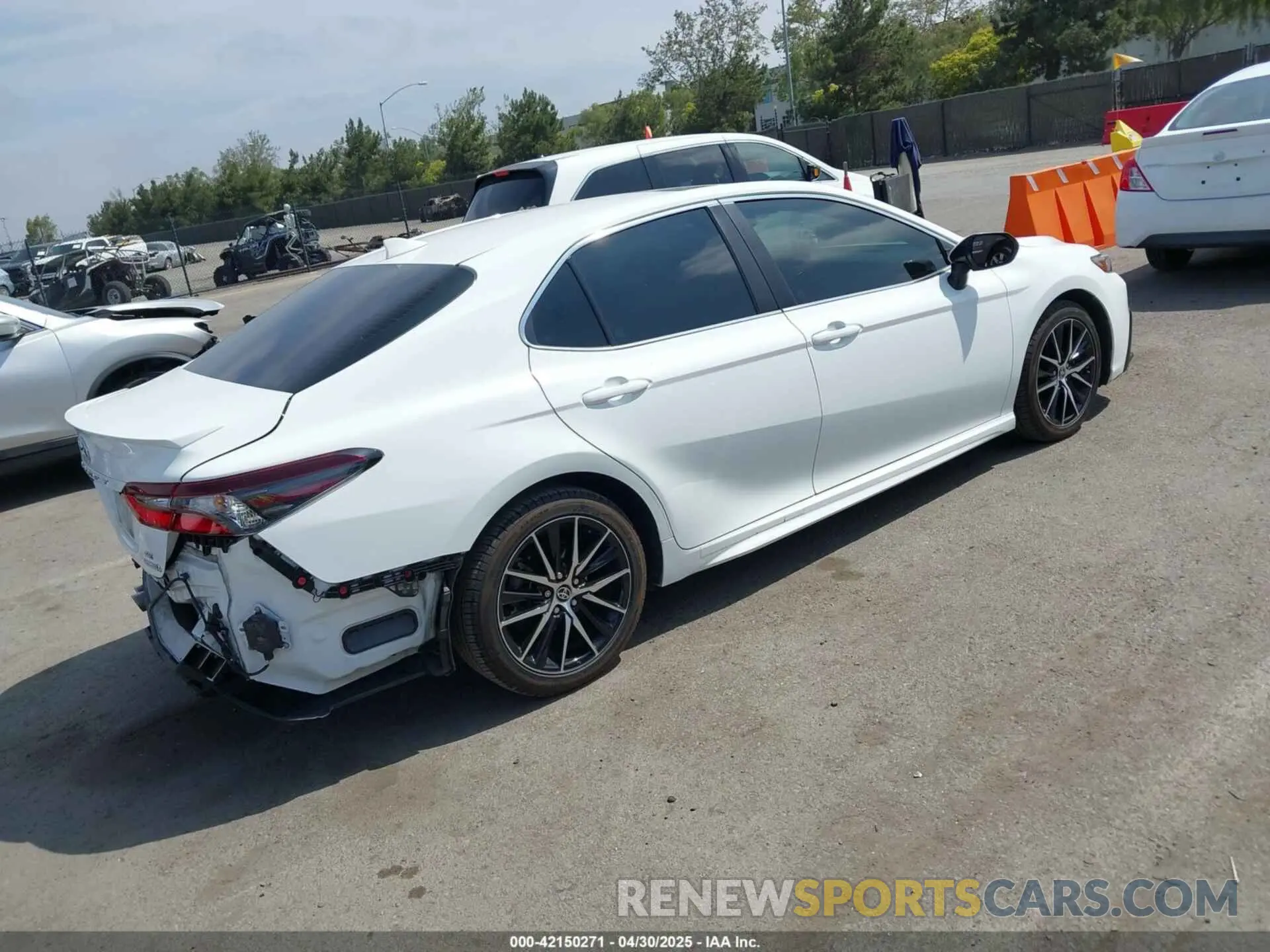 4 Photograph of a damaged car 4T1S31AKXPU047007 TOYOTA CAMRY 2023