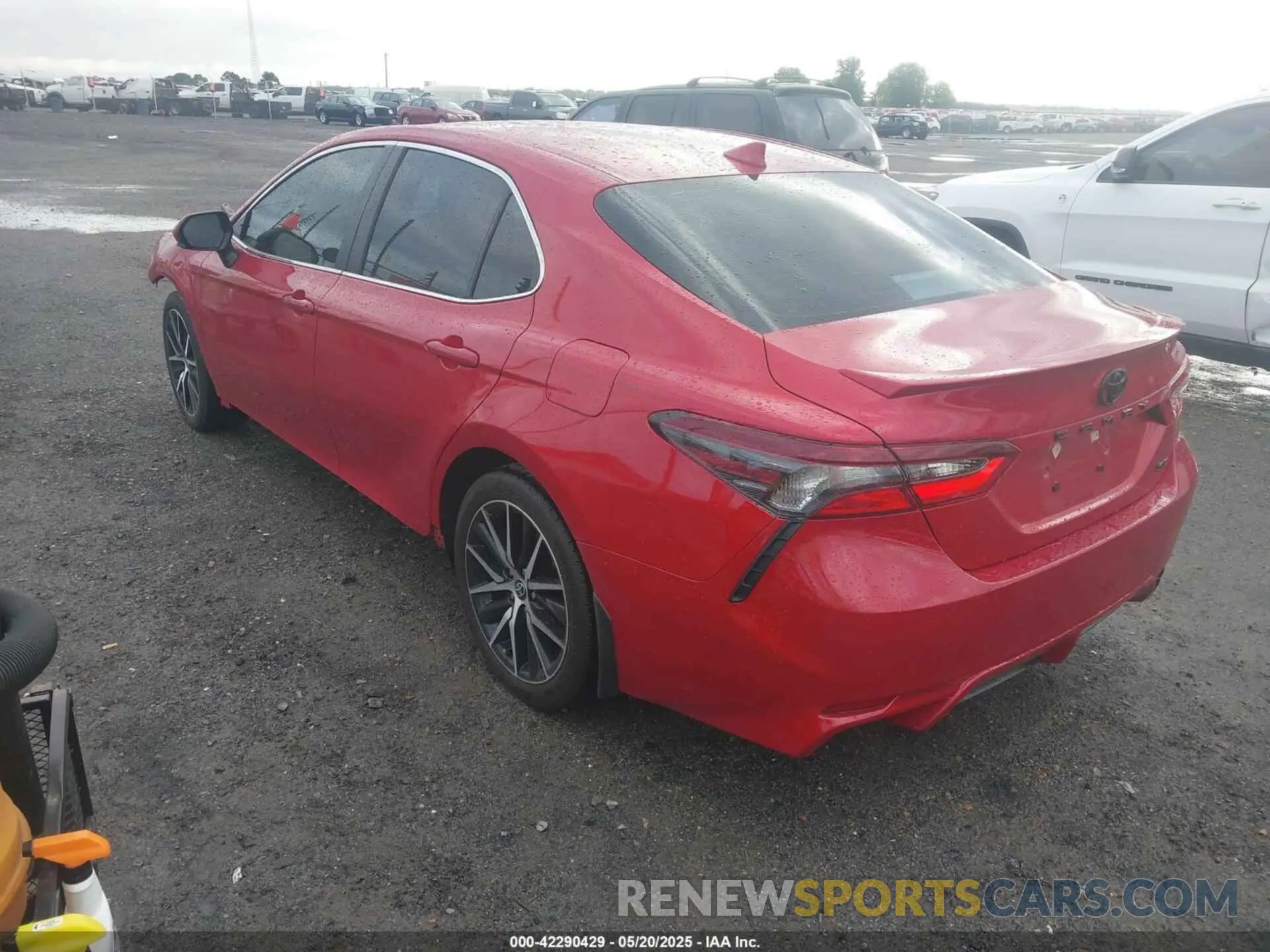 3 Photograph of a damaged car 4T1T11AK0PU169773 TOYOTA CAMRY 2023
