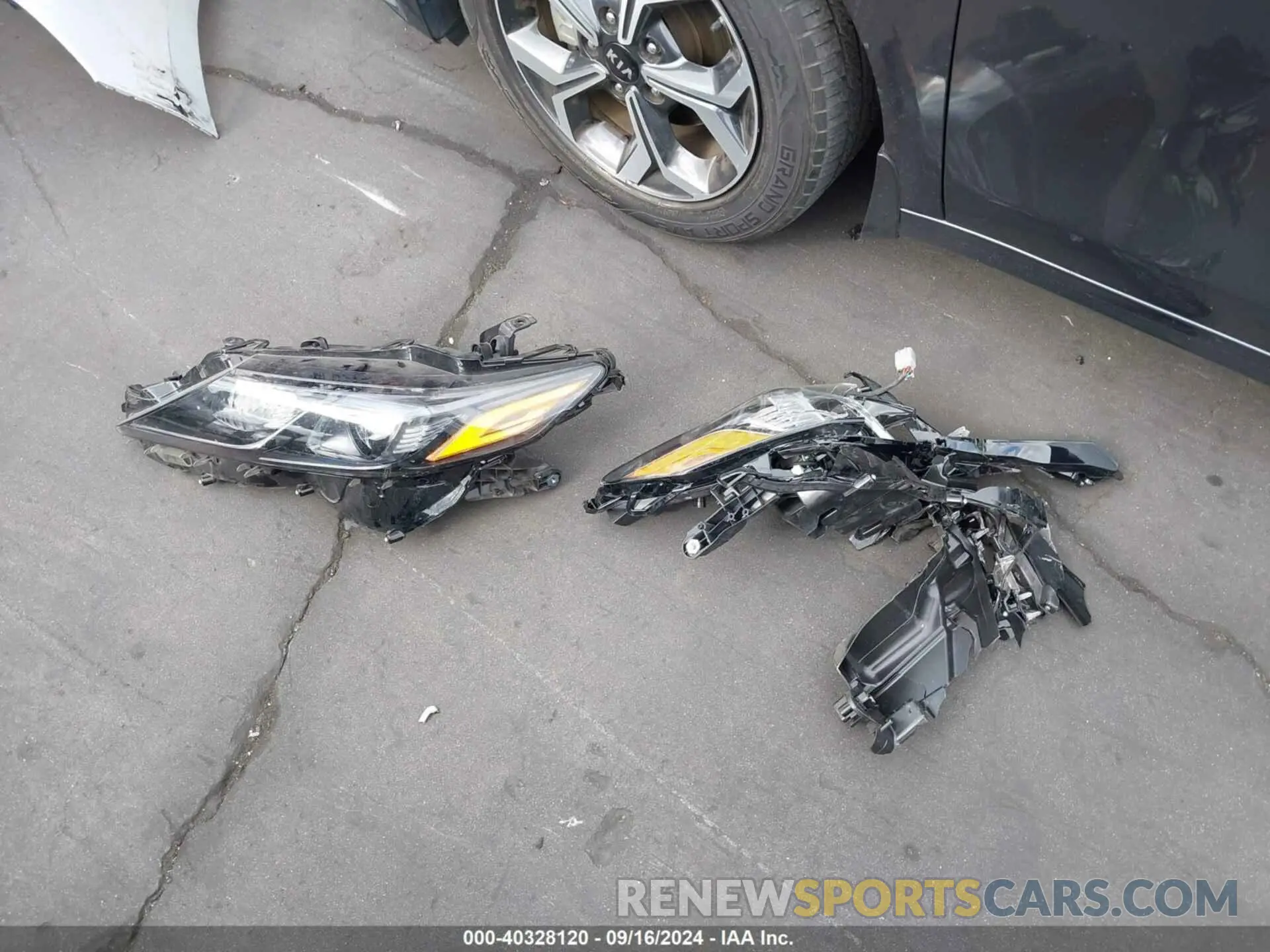 15 Photograph of a damaged car 4T1T11AK1PU177851 TOYOTA CAMRY 2023