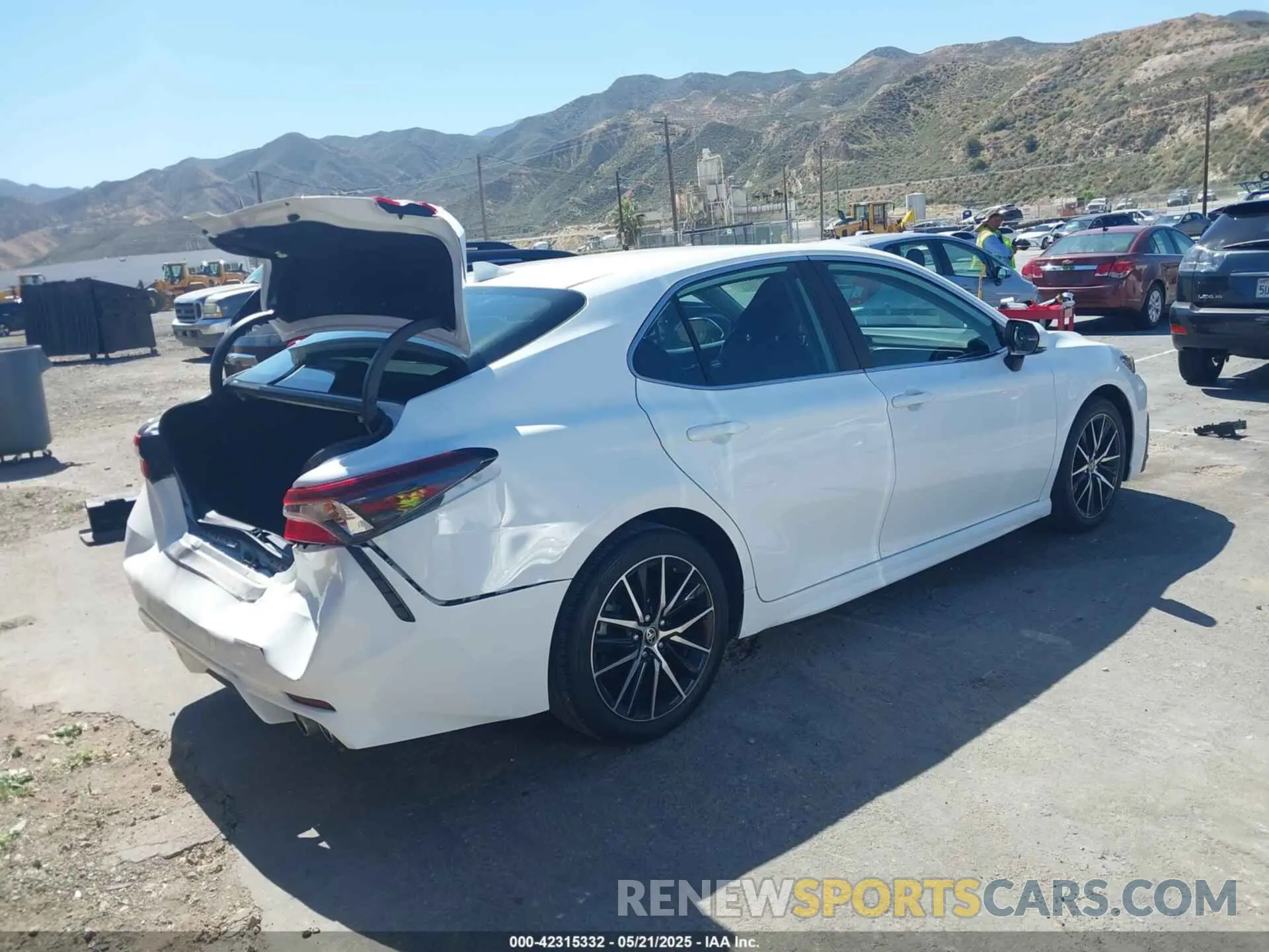4 Photograph of a damaged car 4T1T11AK2PU747789 TOYOTA CAMRY 2023