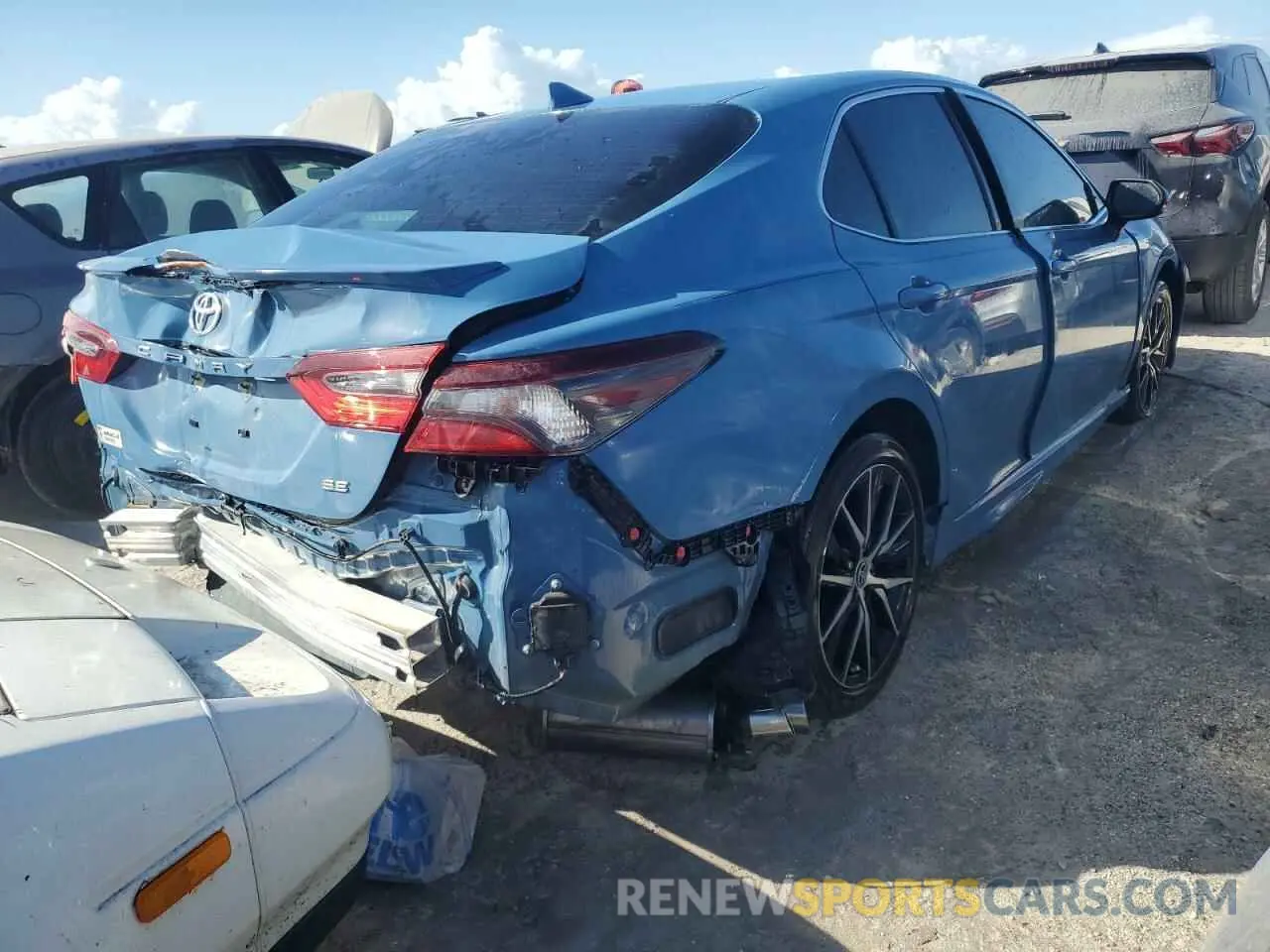 3 Photograph of a damaged car 4T1T11AK3PU081526 TOYOTA CAMRY 2023