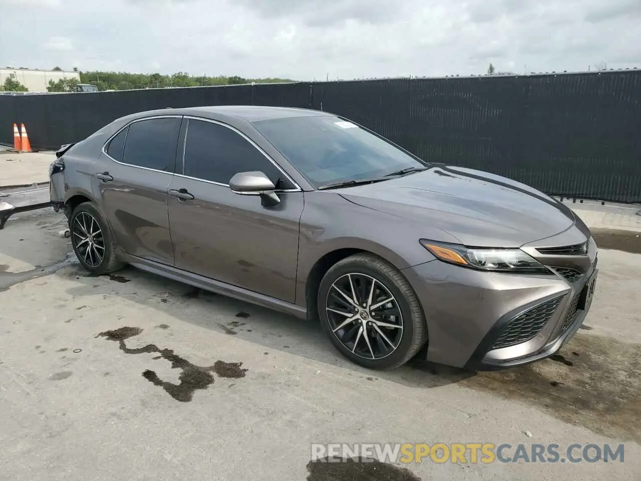 4 Photograph of a damaged car 4T1T11AK3PU170075 TOYOTA CAMRY 2023
