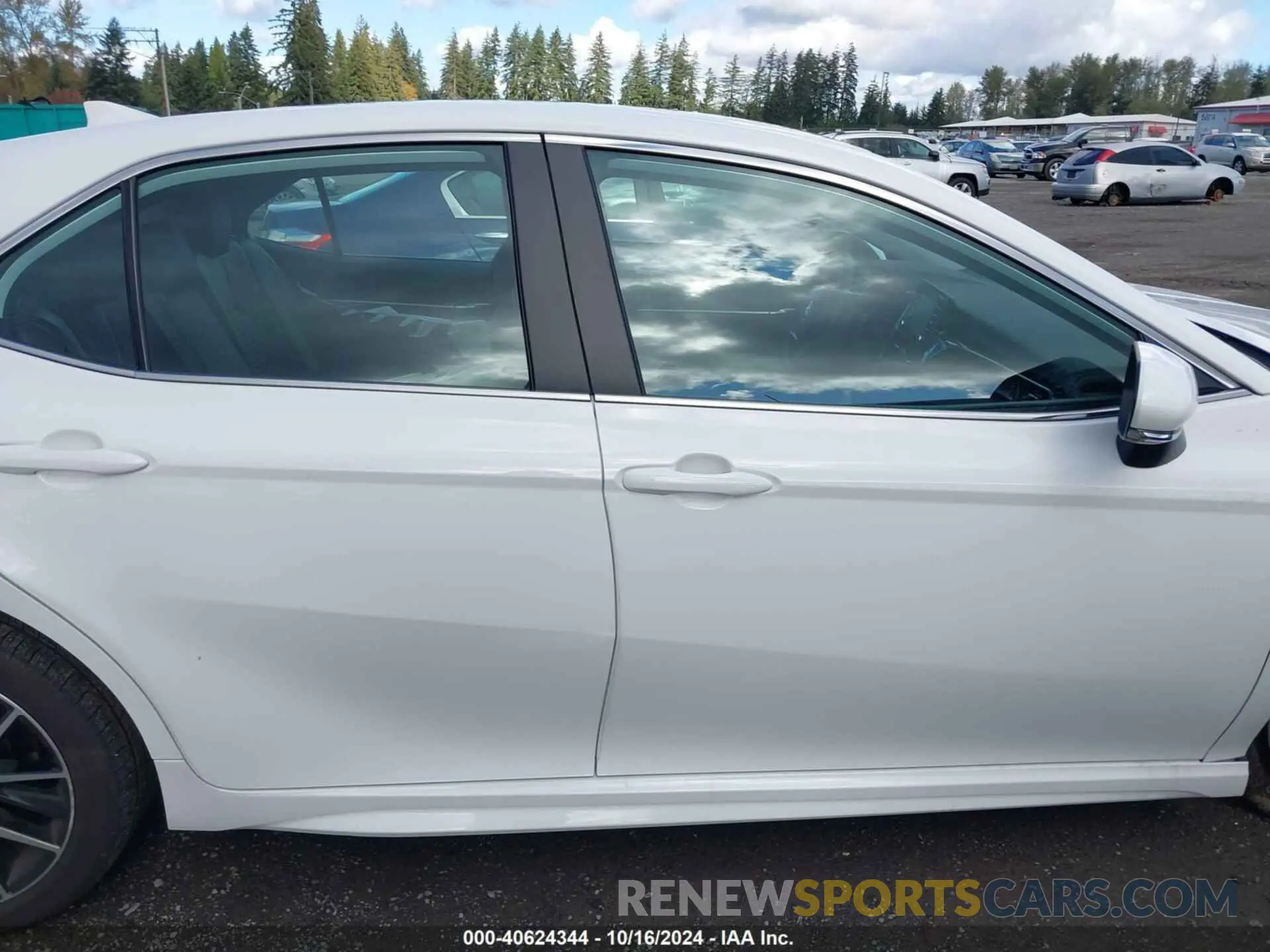 14 Photograph of a damaged car 4T1T11AK3PU753519 TOYOTA CAMRY 2023