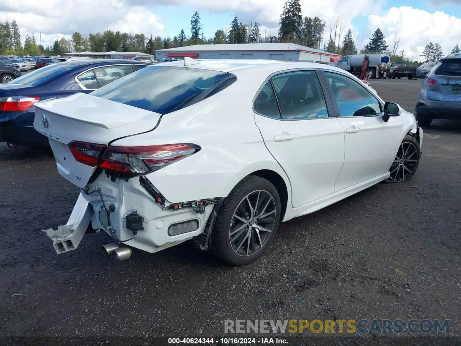 4 Photograph of a damaged car 4T1T11AK3PU753519 TOYOTA CAMRY 2023
