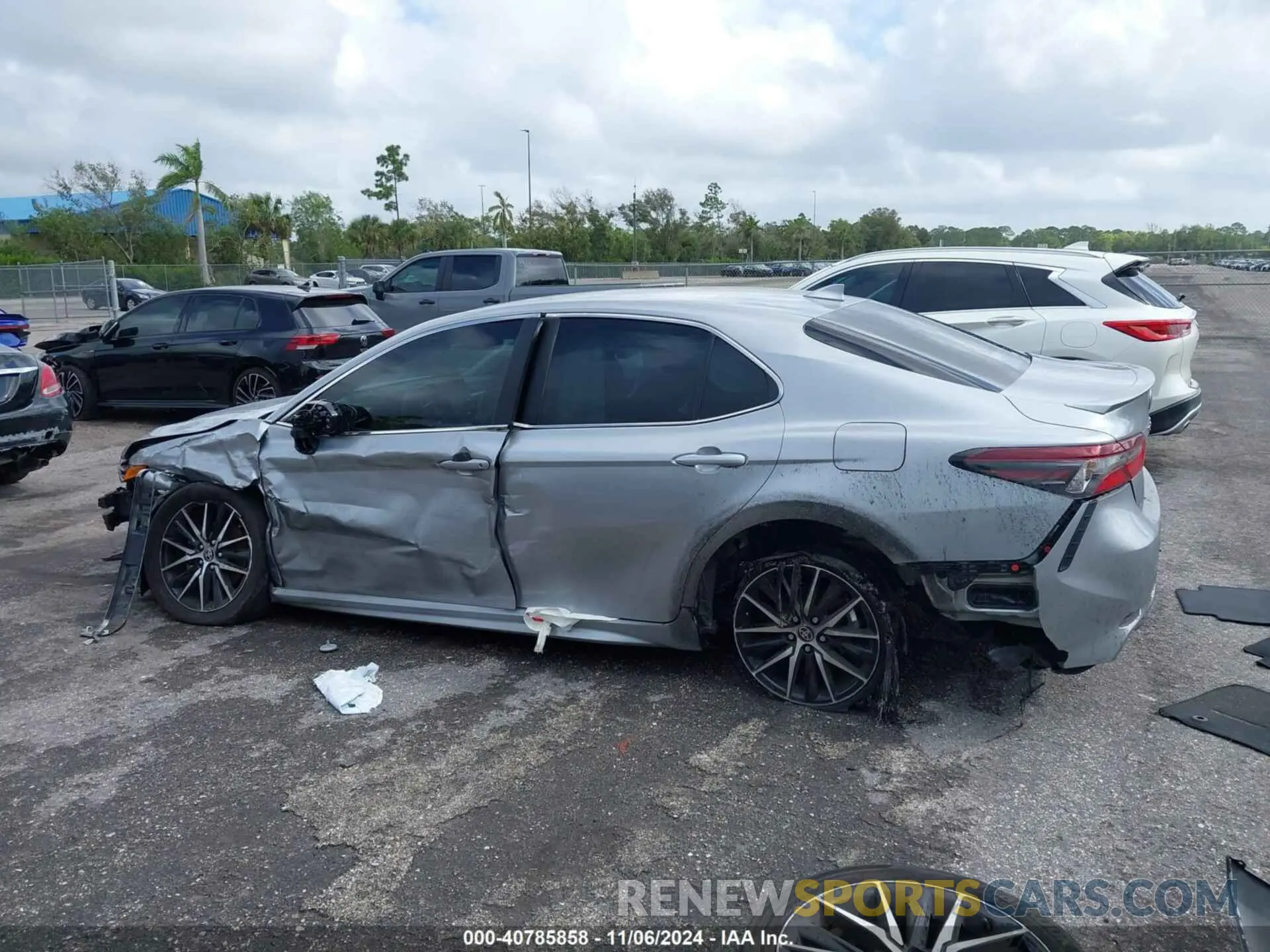 14 Photograph of a damaged car 4T1T11AK3PU821012 TOYOTA CAMRY 2023