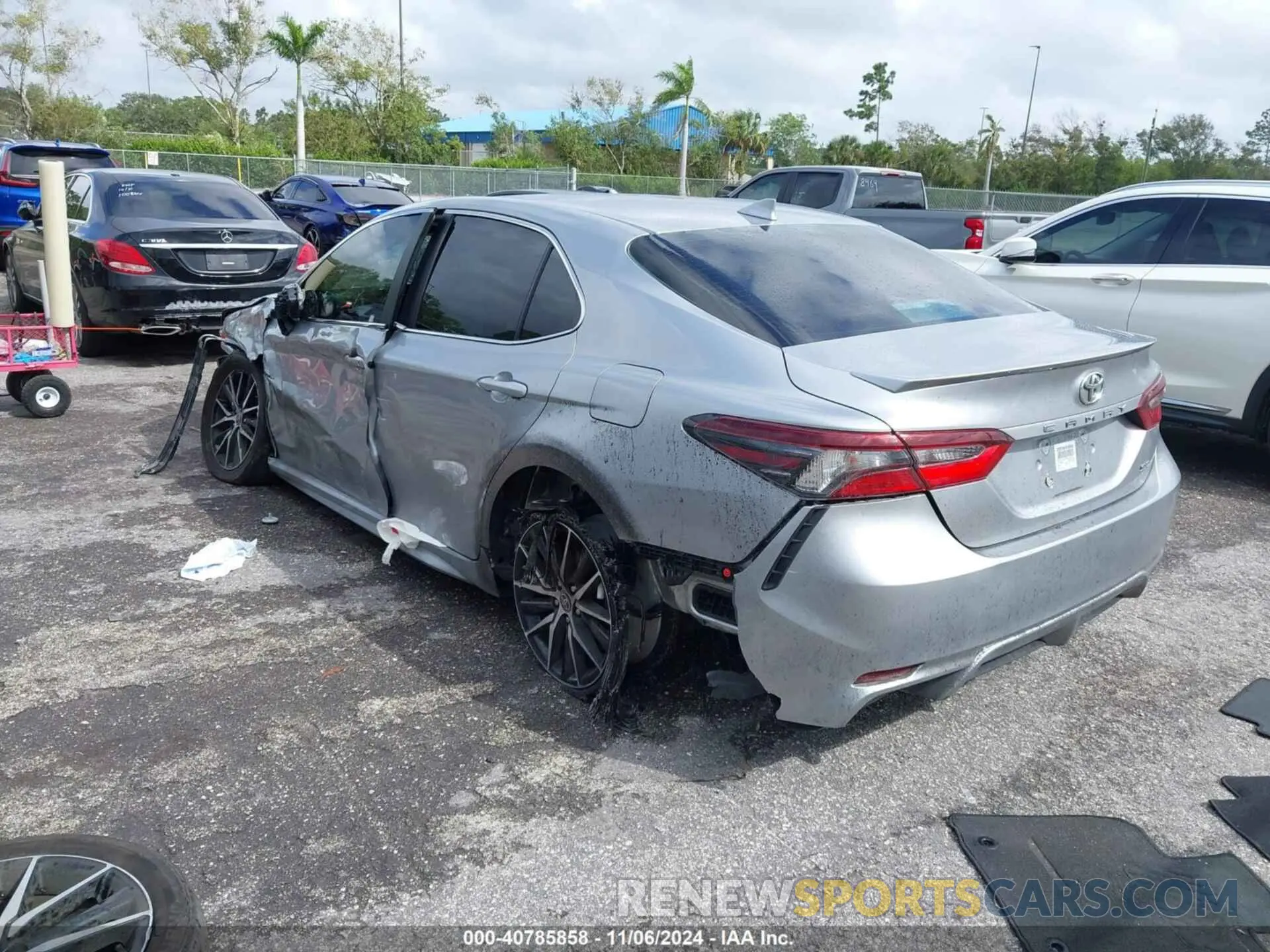 3 Photograph of a damaged car 4T1T11AK3PU821012 TOYOTA CAMRY 2023