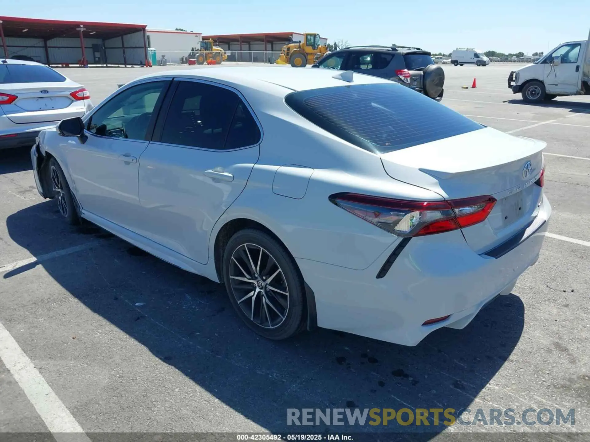 3 Photograph of a damaged car 4T1T11AK4PU111150 TOYOTA CAMRY 2023
