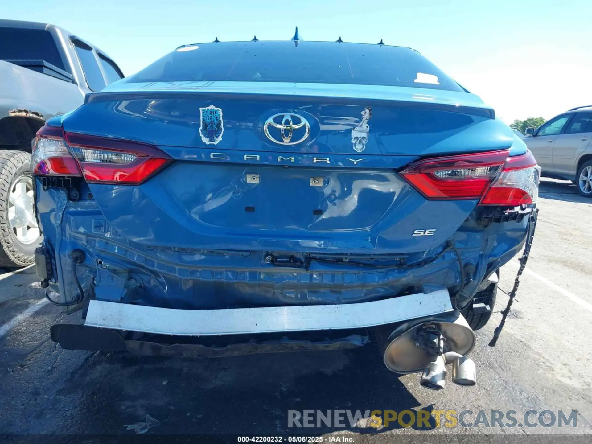 17 Photograph of a damaged car 4T1T11AK4PU131589 TOYOTA CAMRY 2023