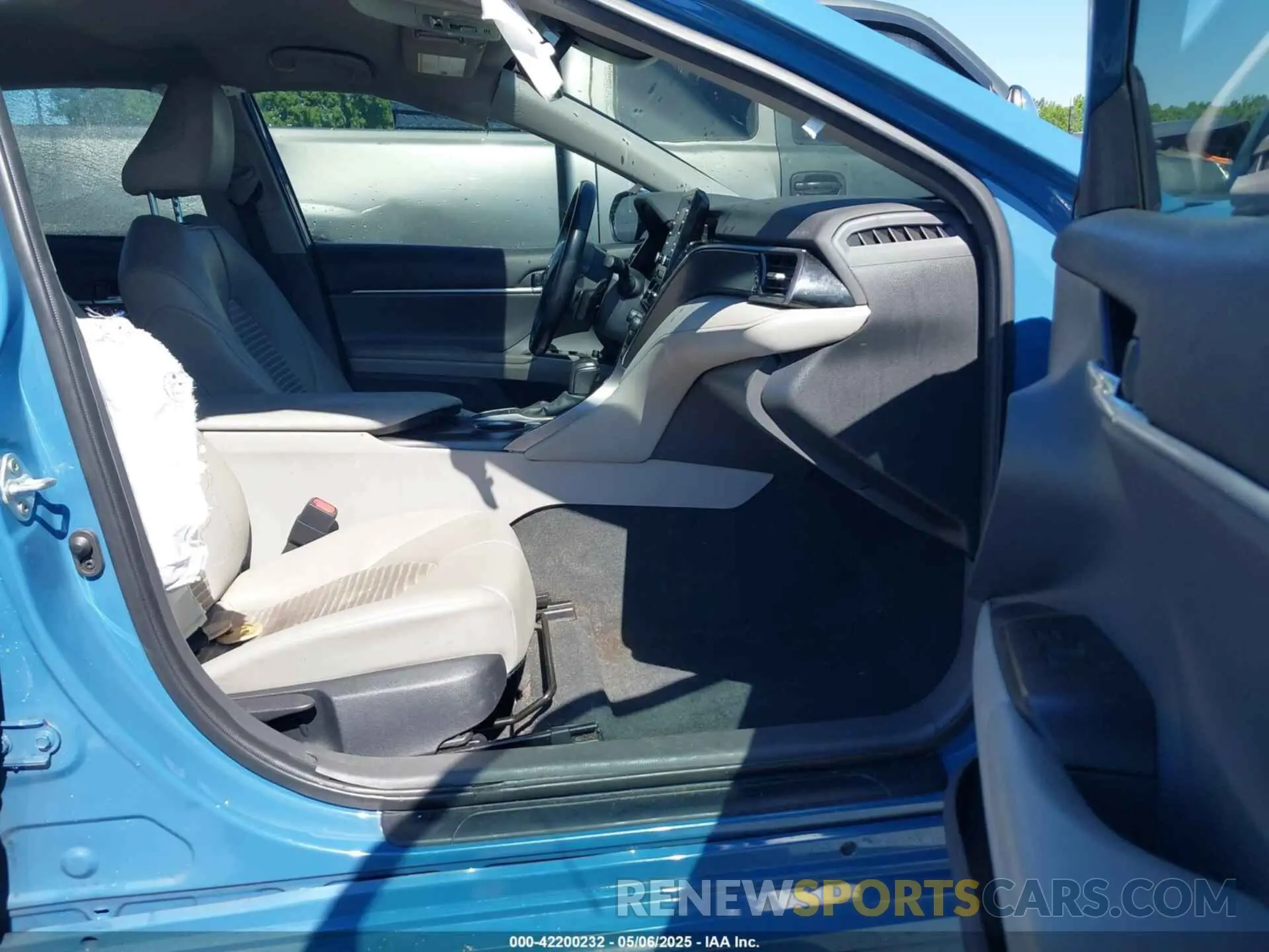 5 Photograph of a damaged car 4T1T11AK4PU131589 TOYOTA CAMRY 2023