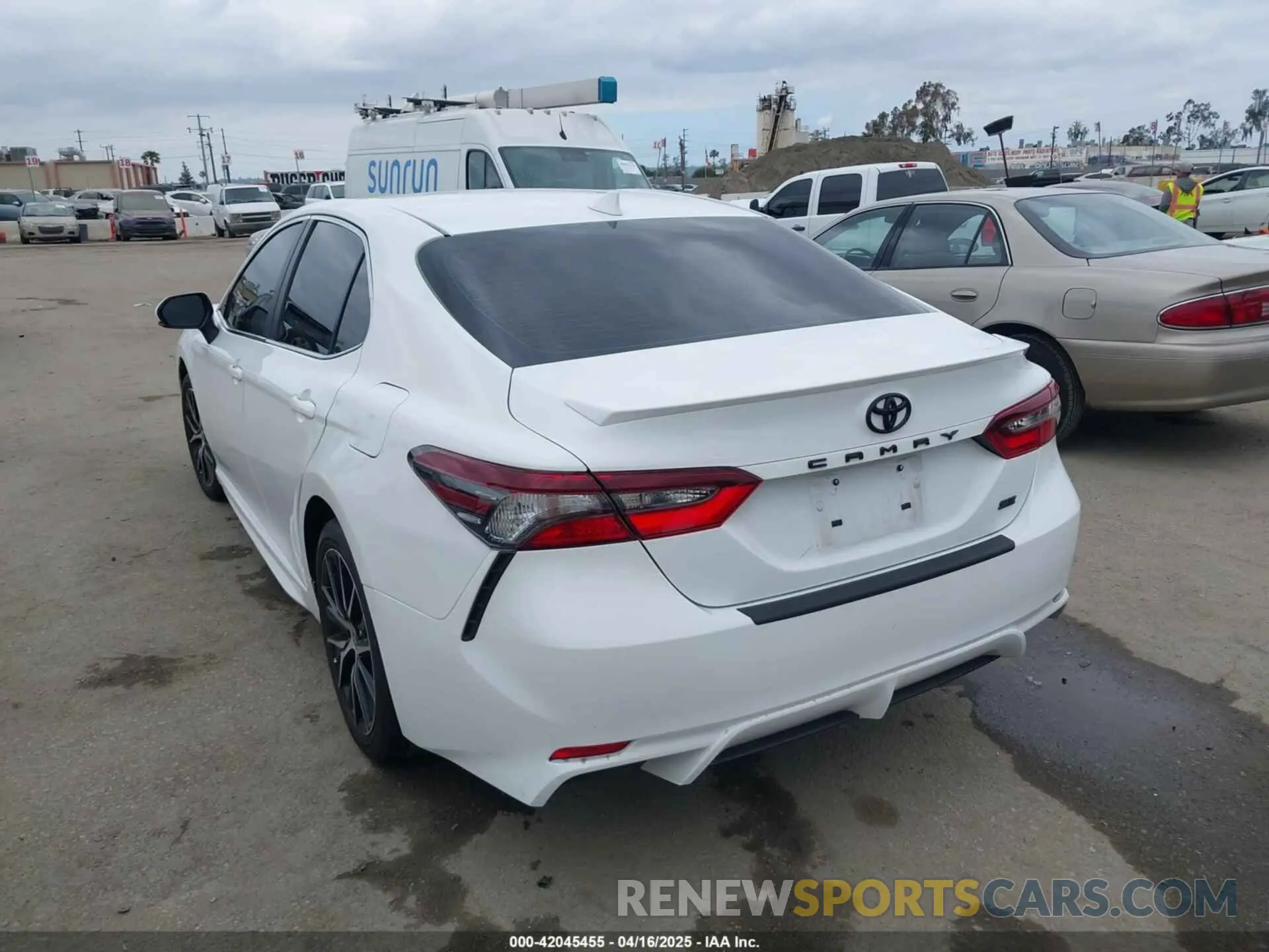 3 Photograph of a damaged car 4T1T11AK4PU777487 TOYOTA CAMRY 2023