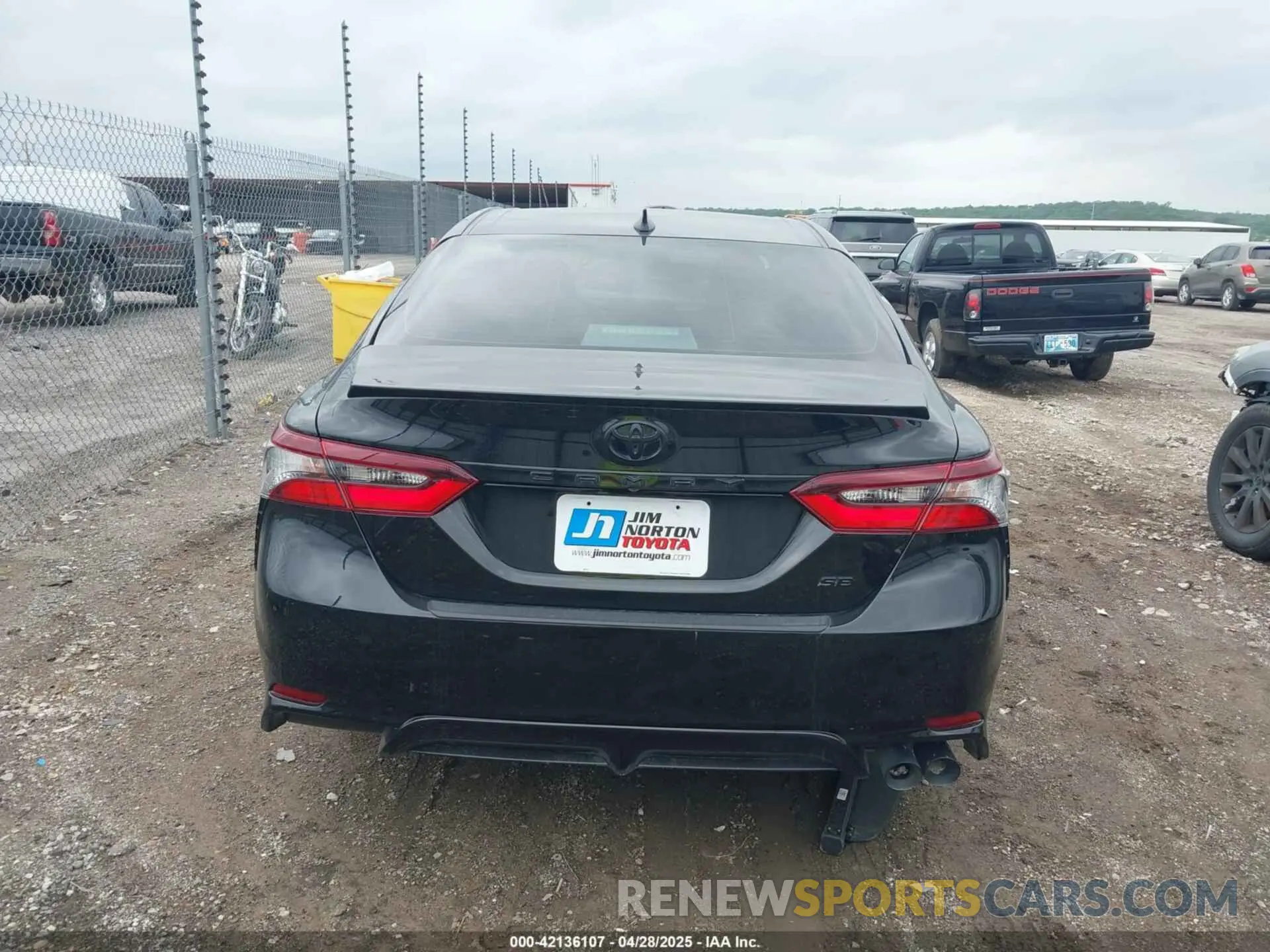 16 Photograph of a damaged car 4T1T11AK4PU830401 TOYOTA CAMRY 2023