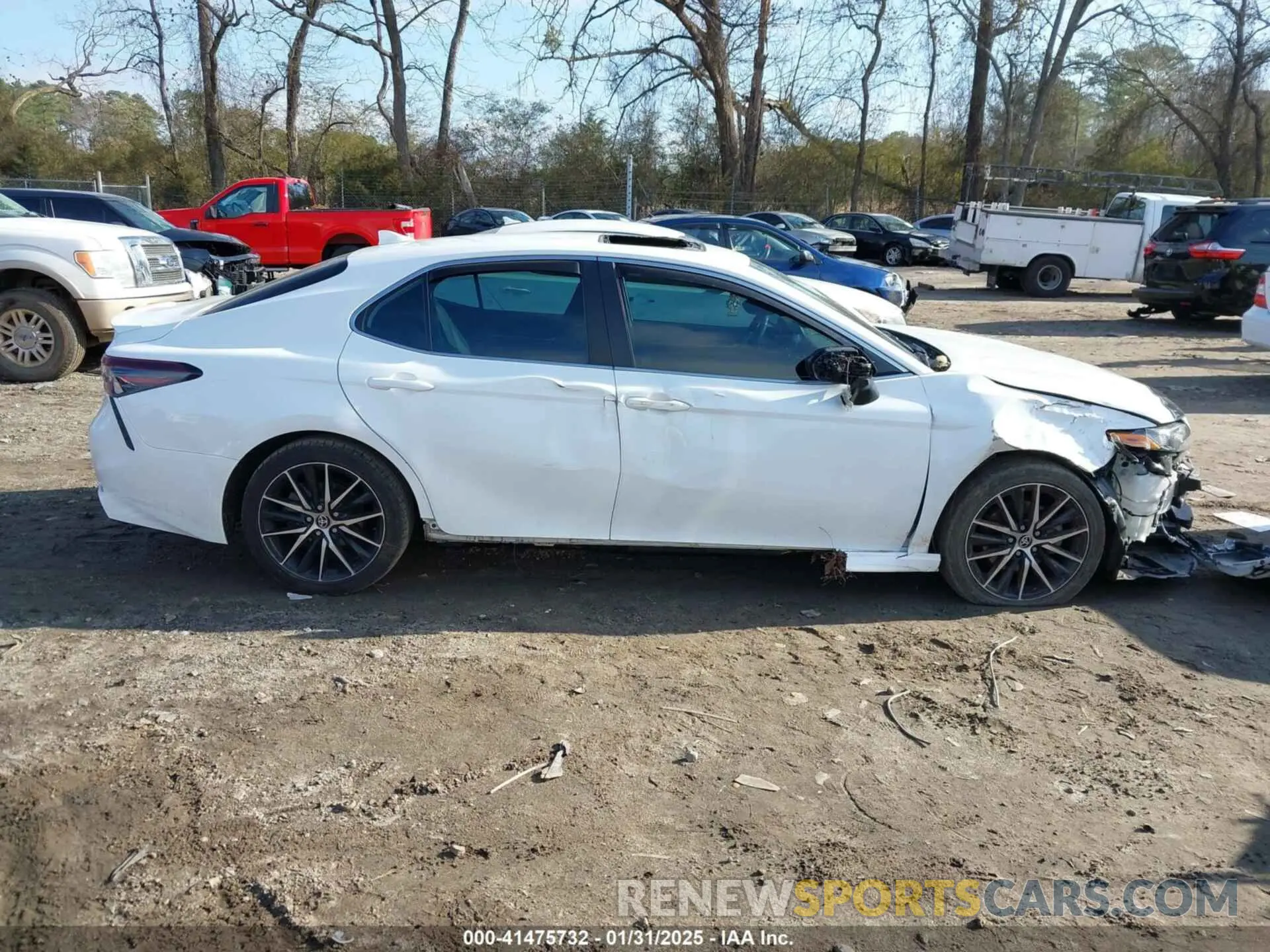 13 Photograph of a damaged car 4T1T11AK5PU756762 TOYOTA CAMRY 2023