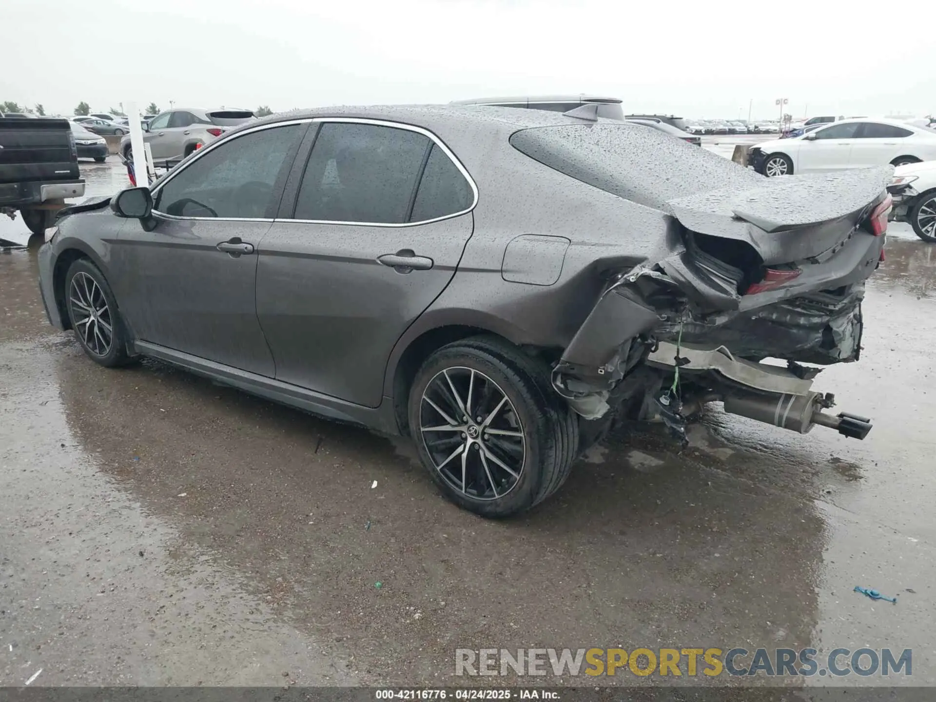 3 Photograph of a damaged car 4T1T11AK5PU784531 TOYOTA CAMRY 2023