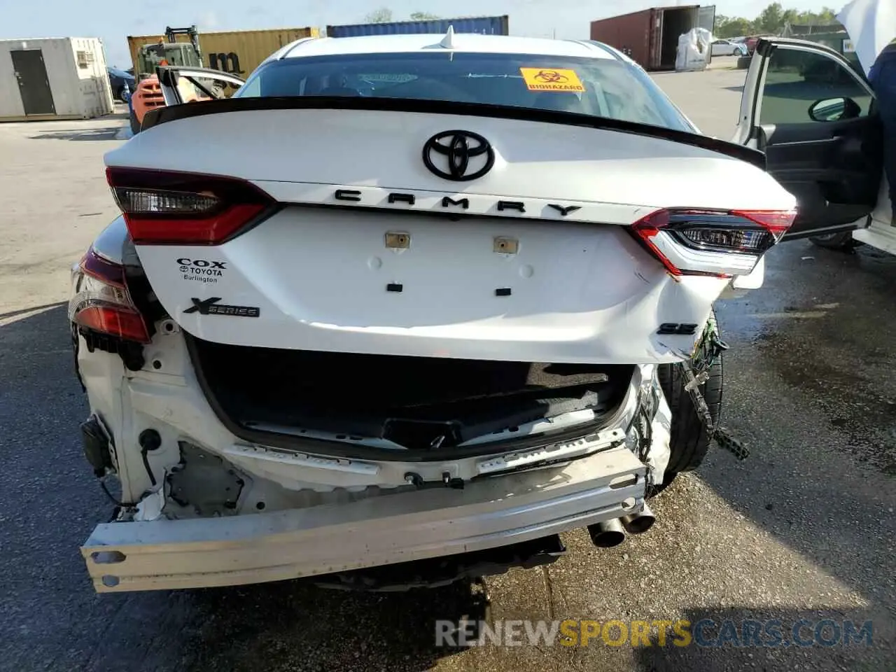 6 Photograph of a damaged car 4T1T11AK5PU786022 TOYOTA CAMRY 2023